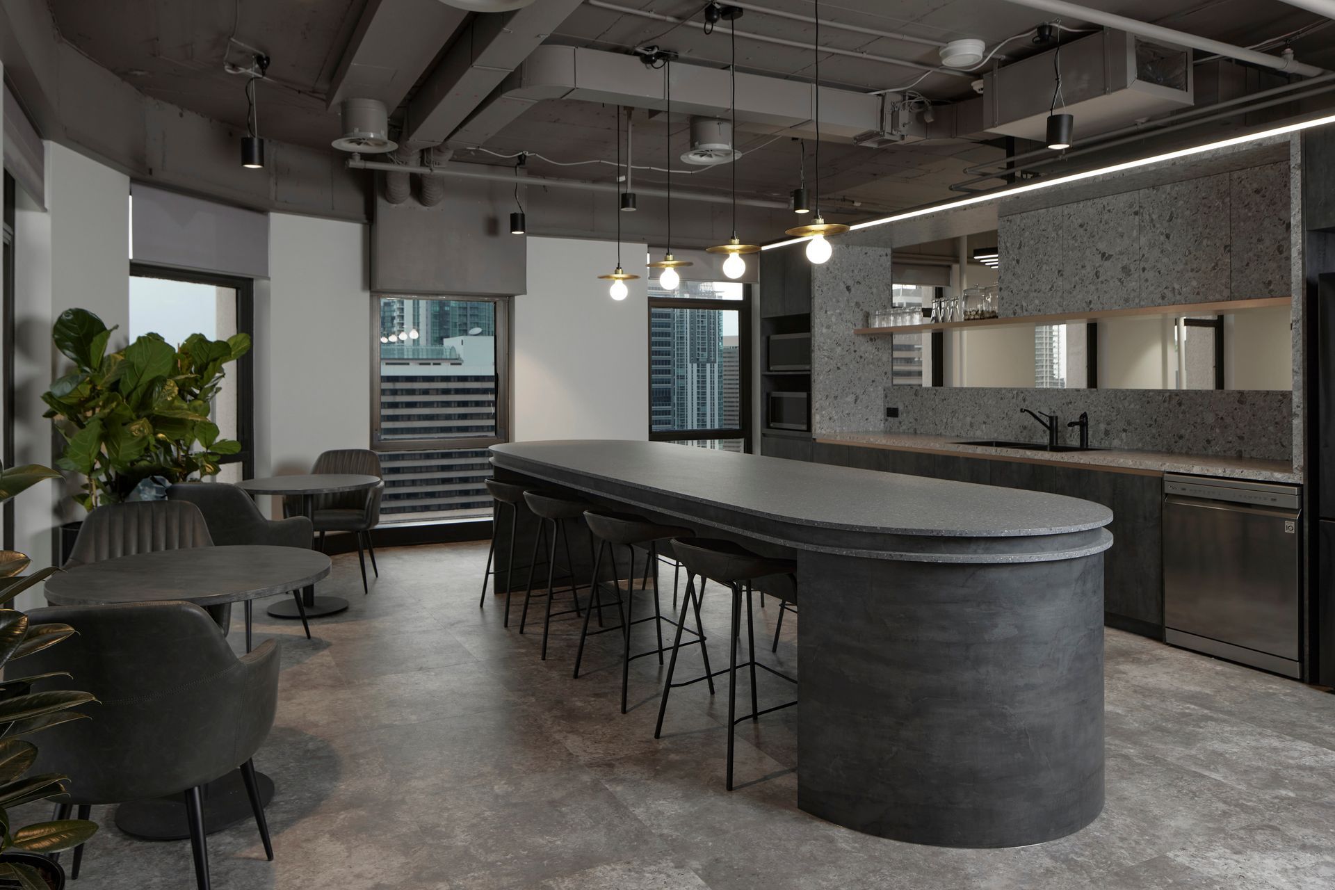 20231114BEARSPACESUITE207113.jpg