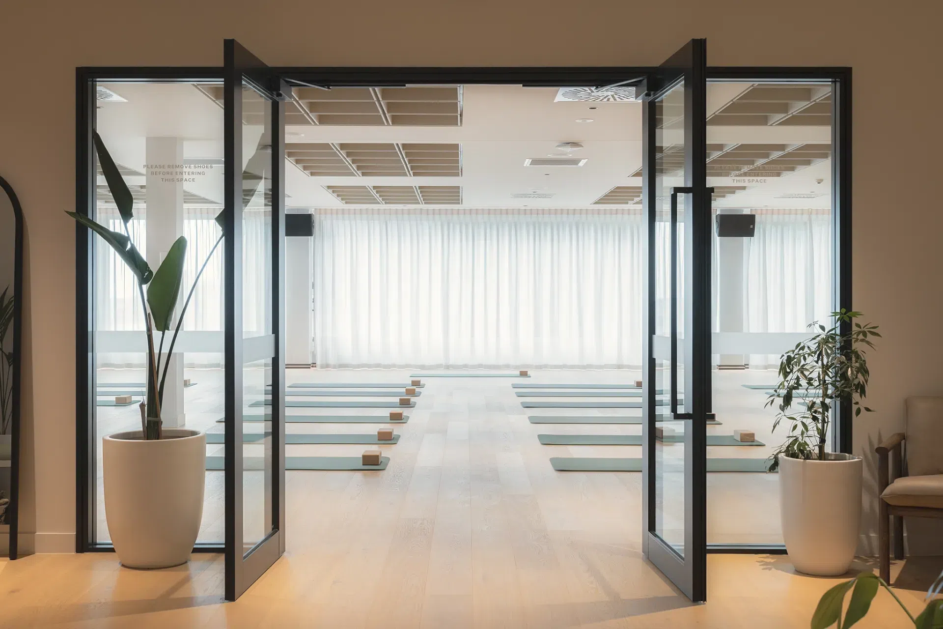 68f6a9ac96e56ee840ba98e0Les-Mills-NMK-Mind-Body-KOVA-TRUNK-Timber-Flooring-4.webp