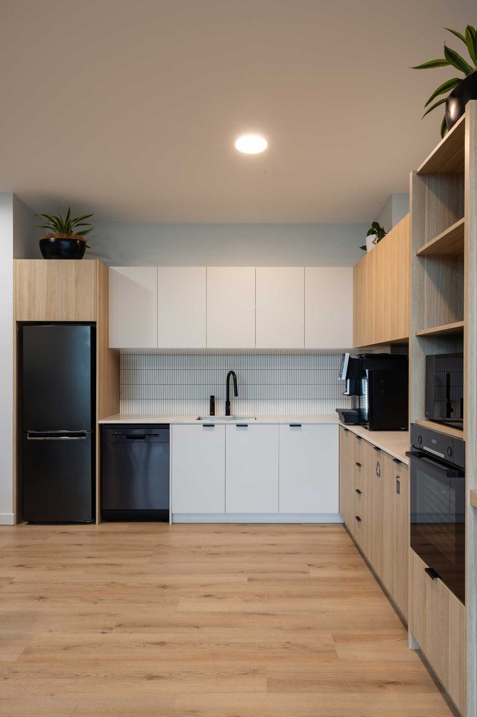 DHL-AucklandWorkplace-Design6-v2.jpg