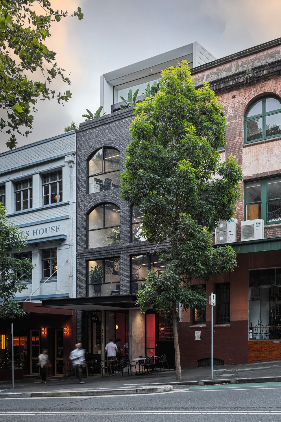 Petersen-D55-bricks-Surry-Hills-side-v3.JPG