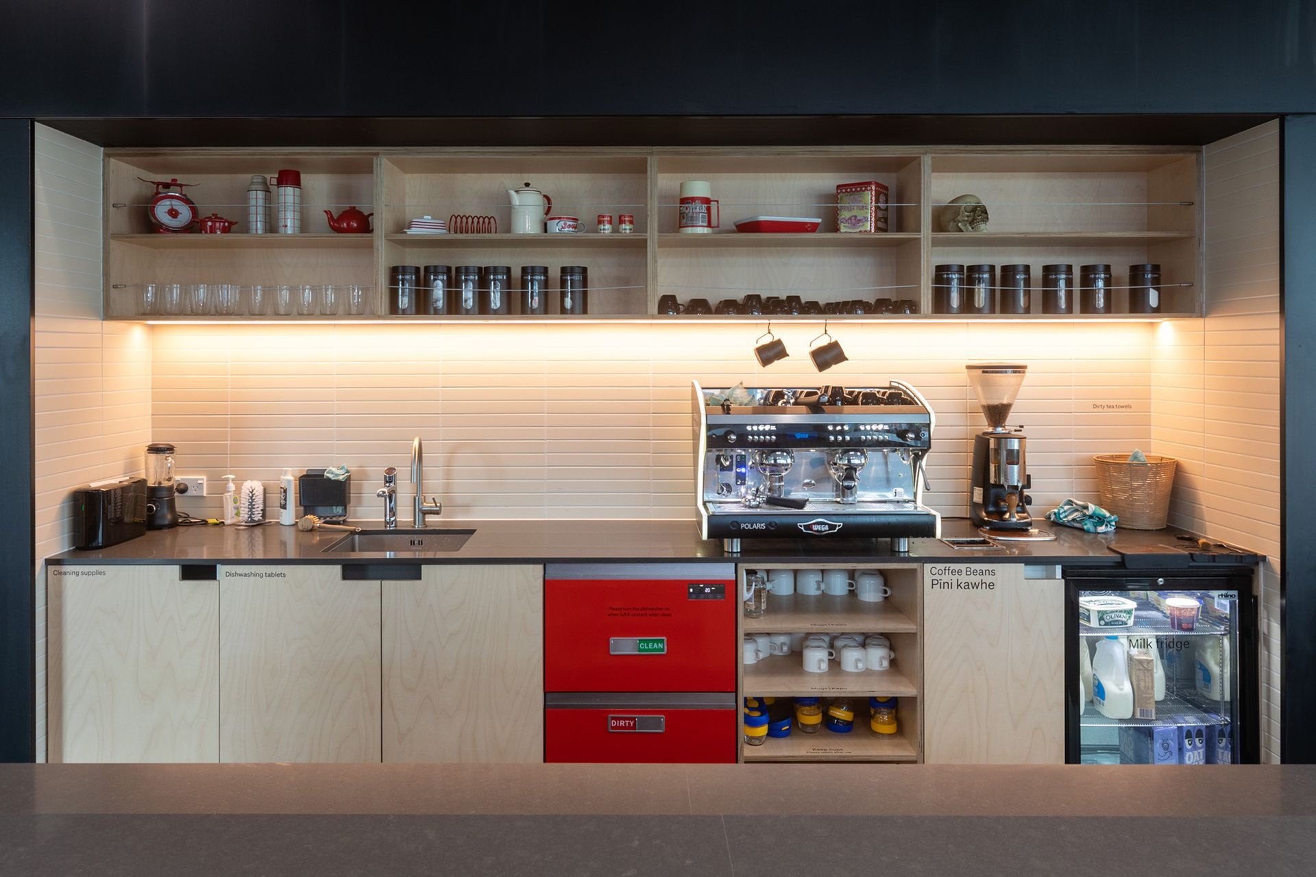 Trade-me-Christchurch-Herriot-Melhuish-ONeill-Architects-Photo-russ-Kleyn.jpg