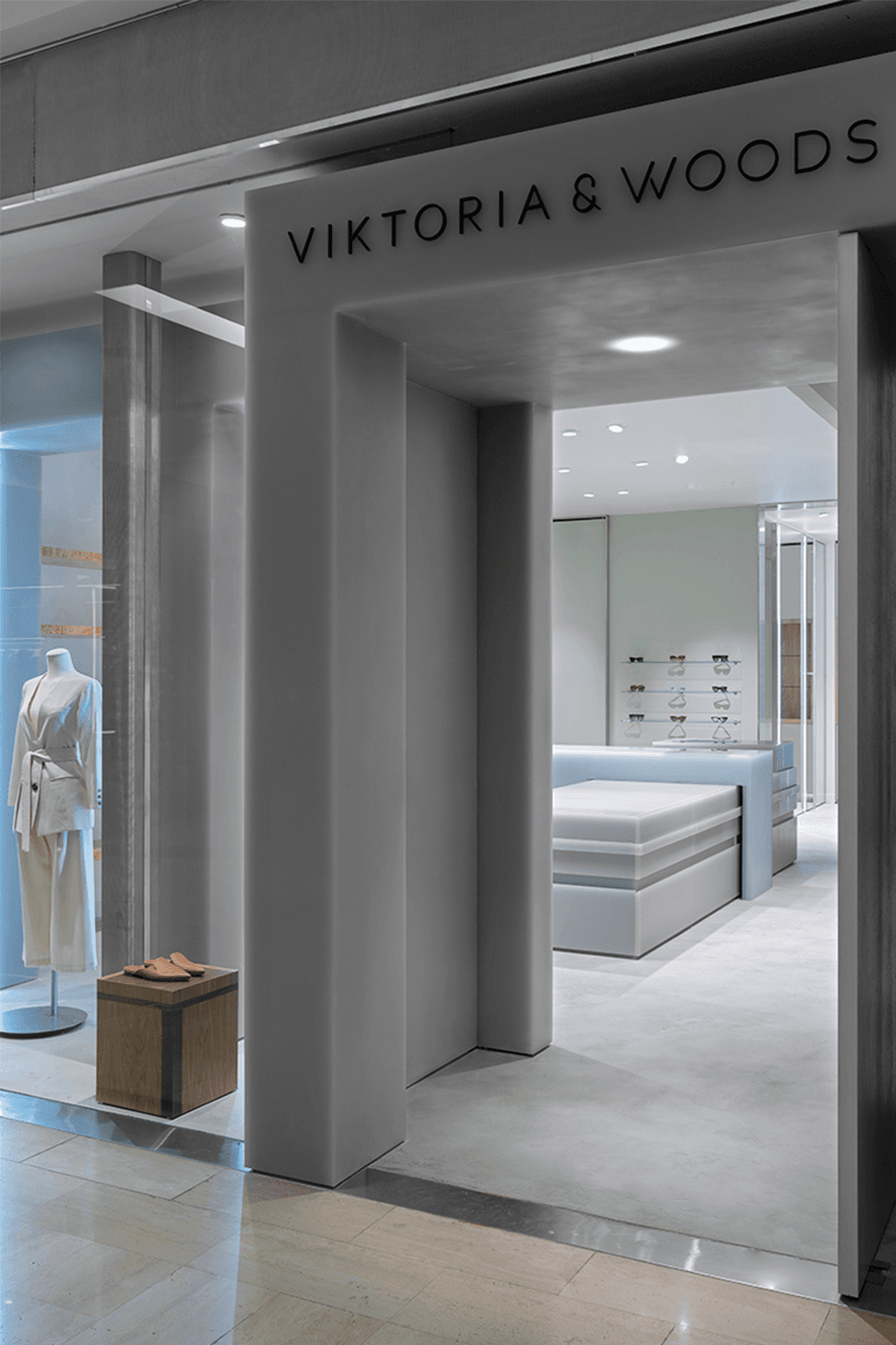 ##Viktoria &amp; Woods Store, Bondi