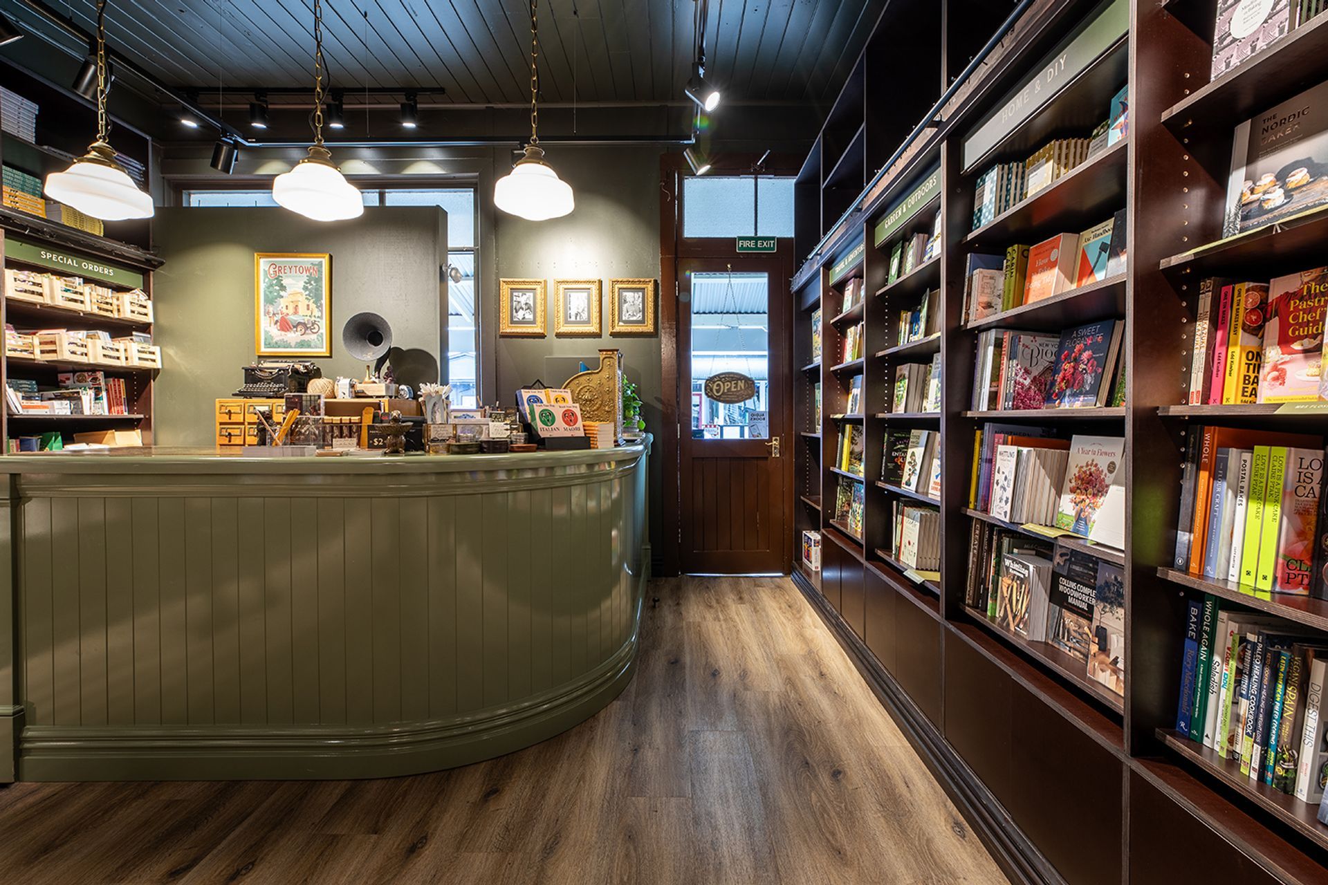 Village-Bookstore-08.jpg