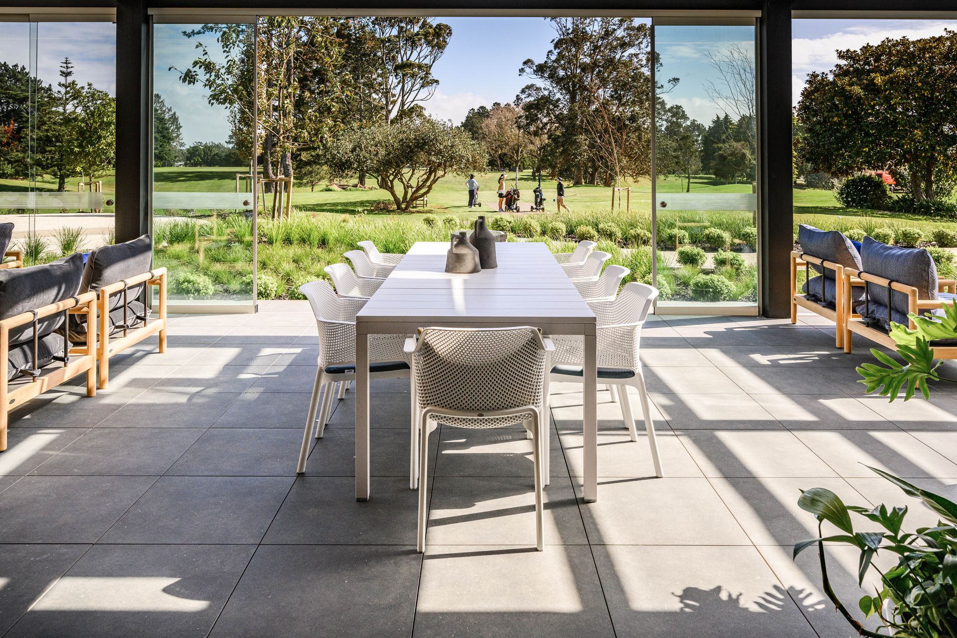 golf-course-views-commercial-interiors.jpg