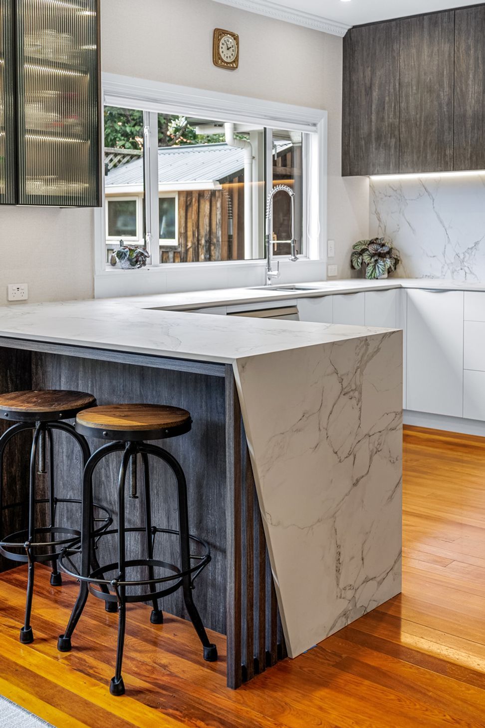 018Open2viewID606123-ModernAgeKitchens.jpg