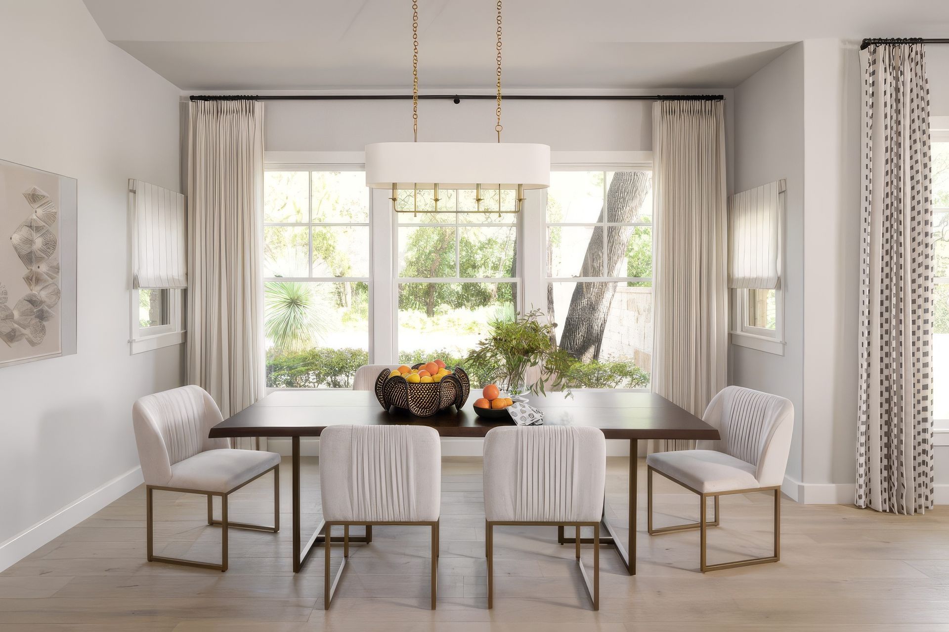 Breakfast-Nook-scaled-1024x675-upscaled-by-Replicate.jpg