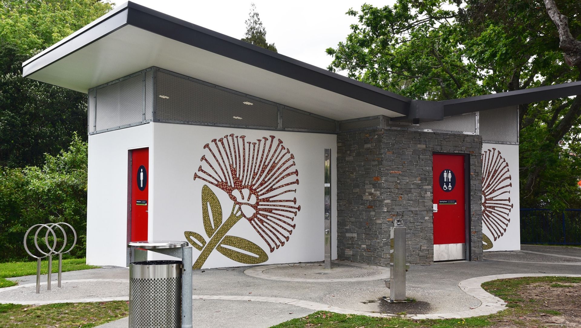 Mairangi Bay banner
