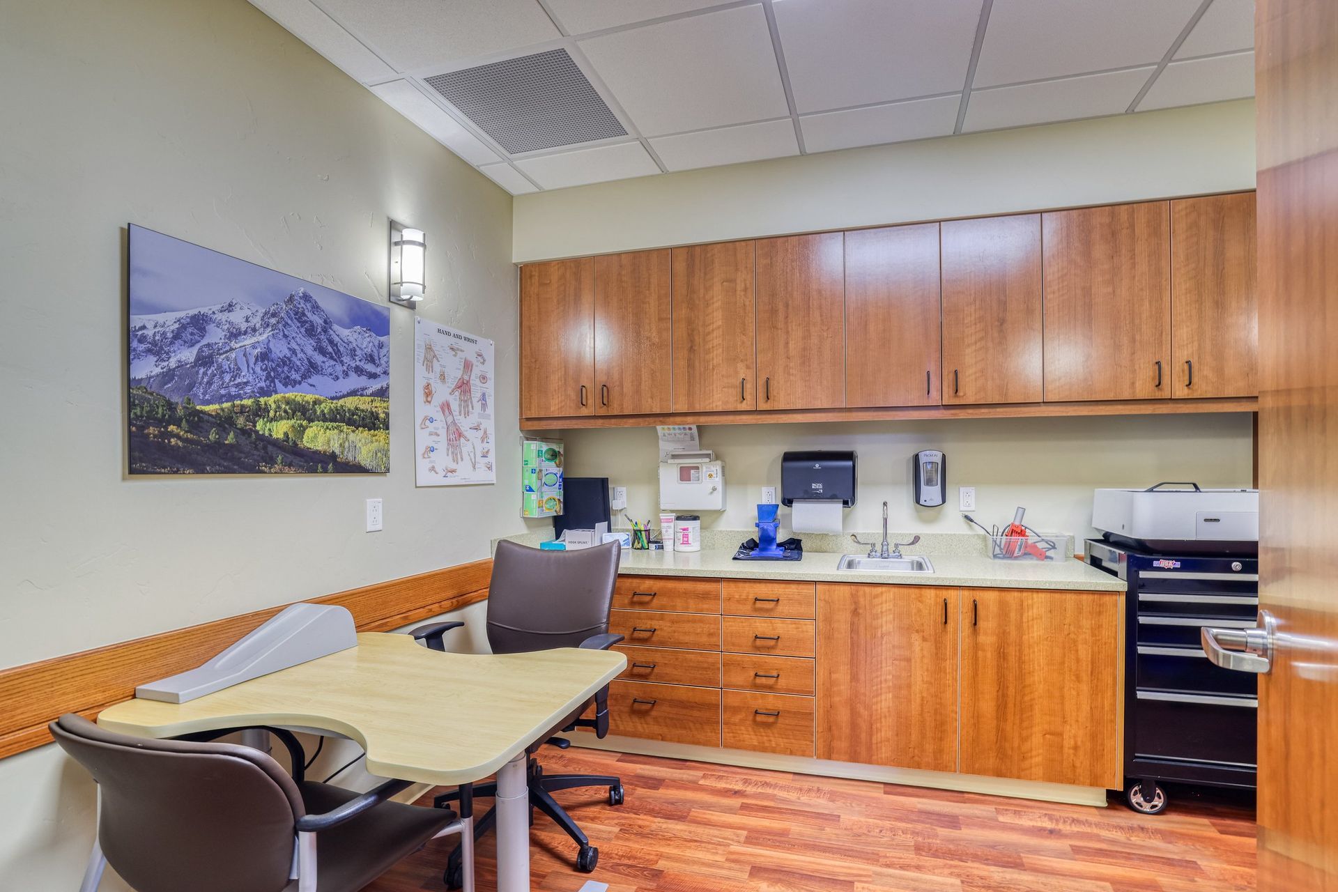 CardondalePTClinic-22.jpg