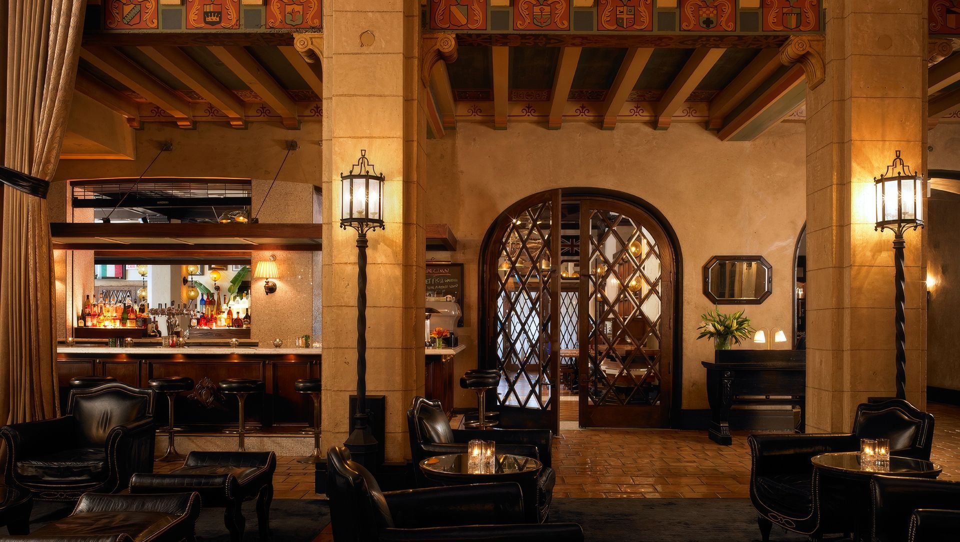 PUBLIC KITCHEN & BAR banner