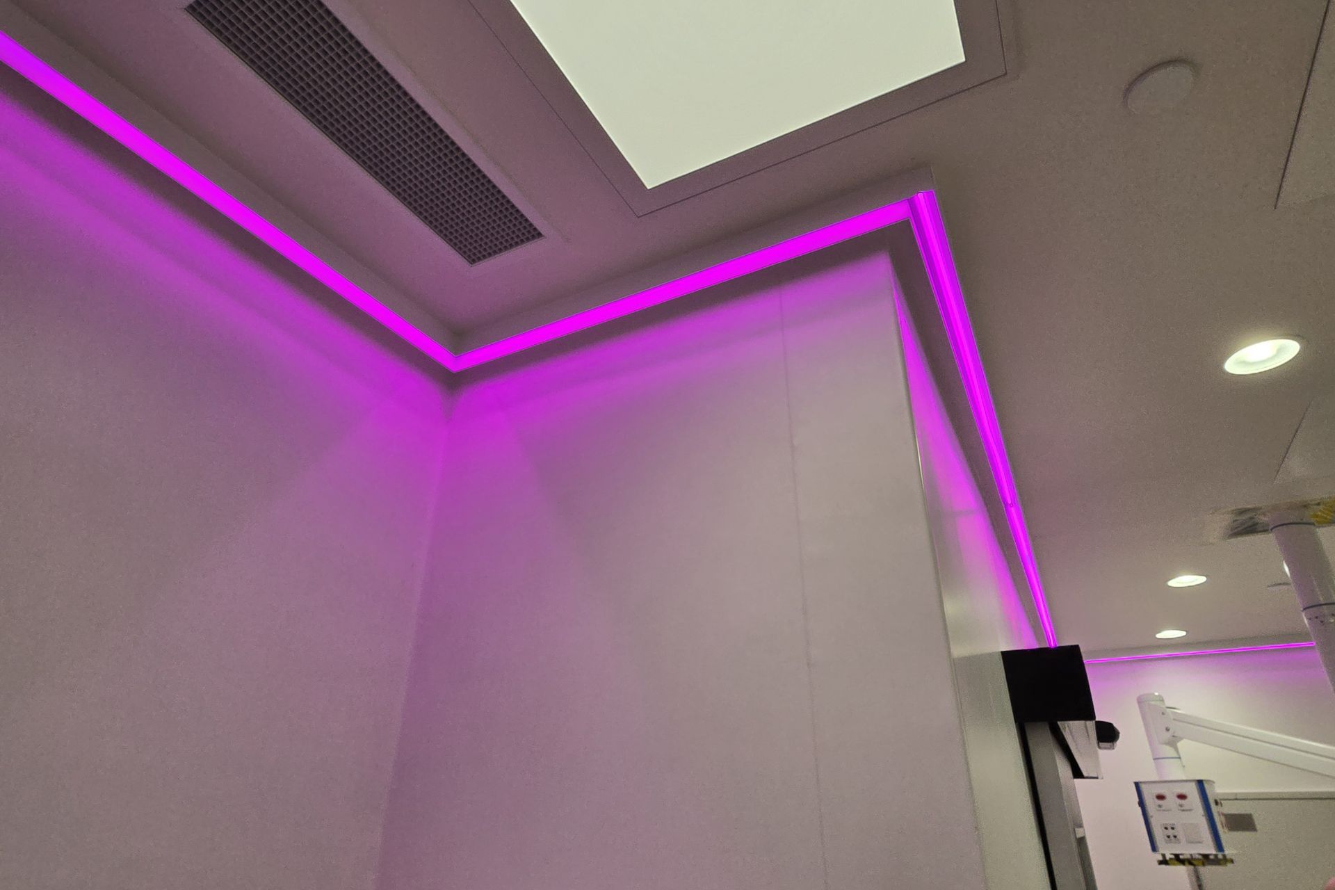 Cathlab-3-Operating-Theatre-Upgrade-by-Esse-Architects-4.jpg