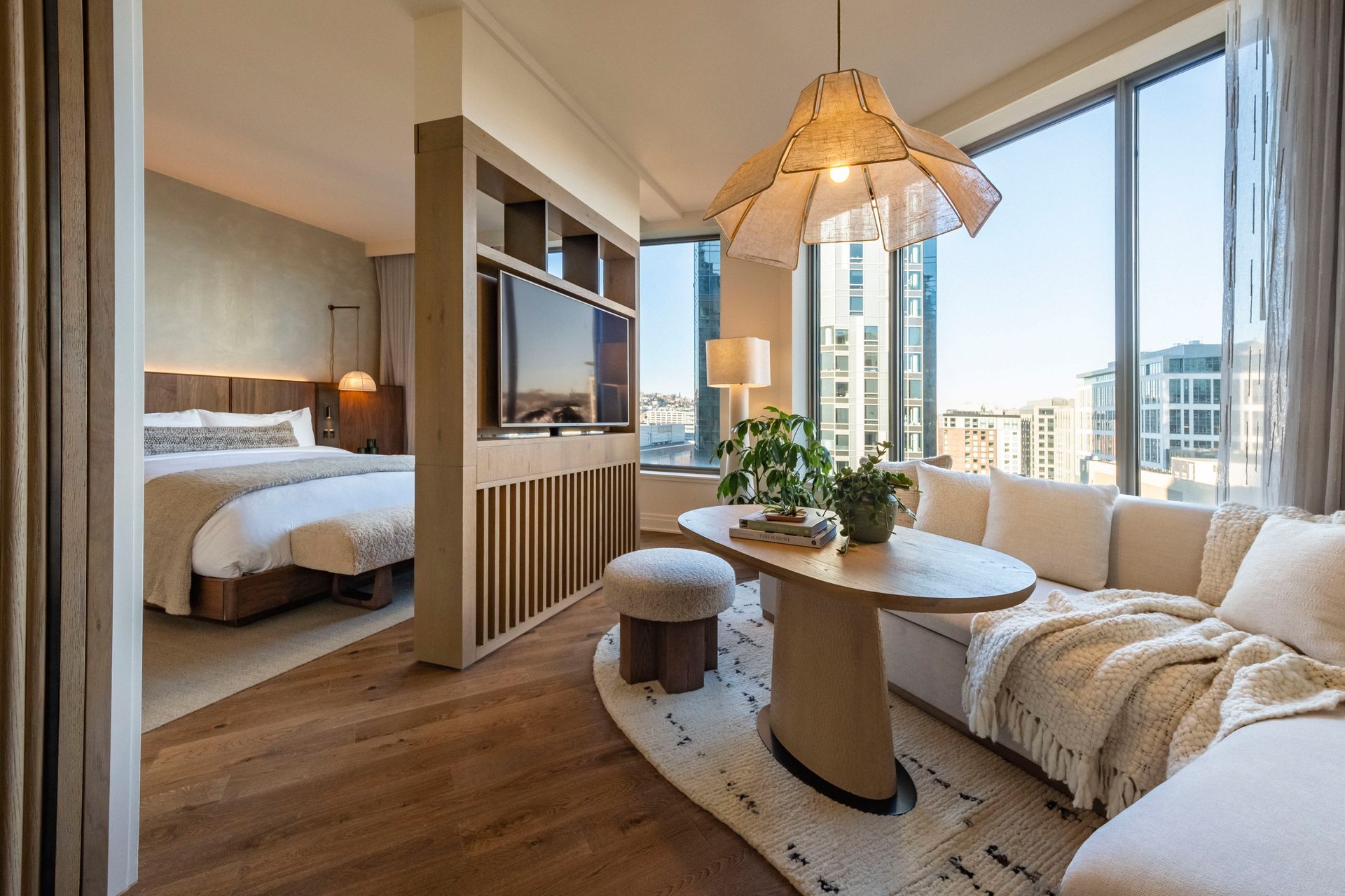 10city-junior-suite.jpg
