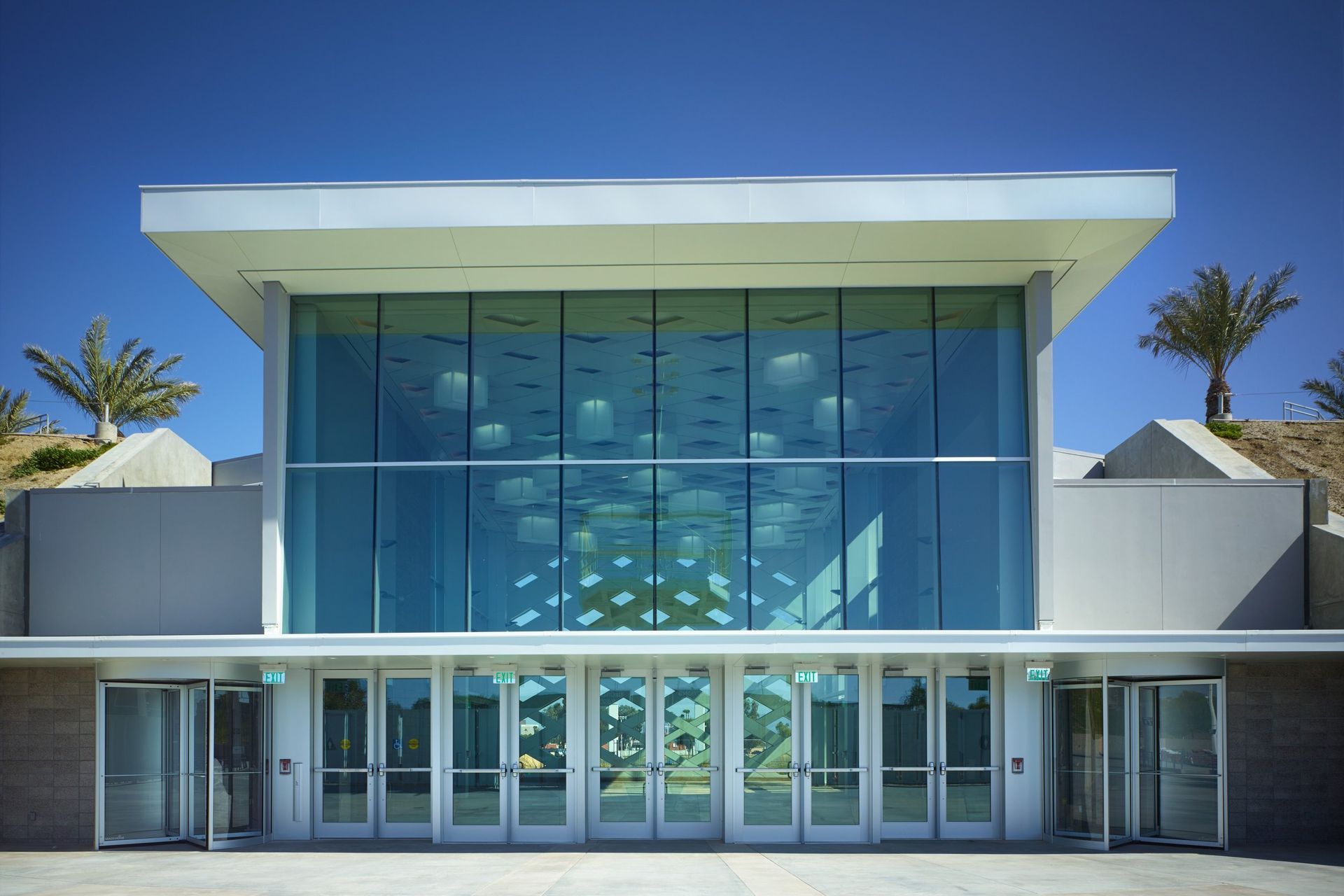 PacificAmphitheatre09.jpg