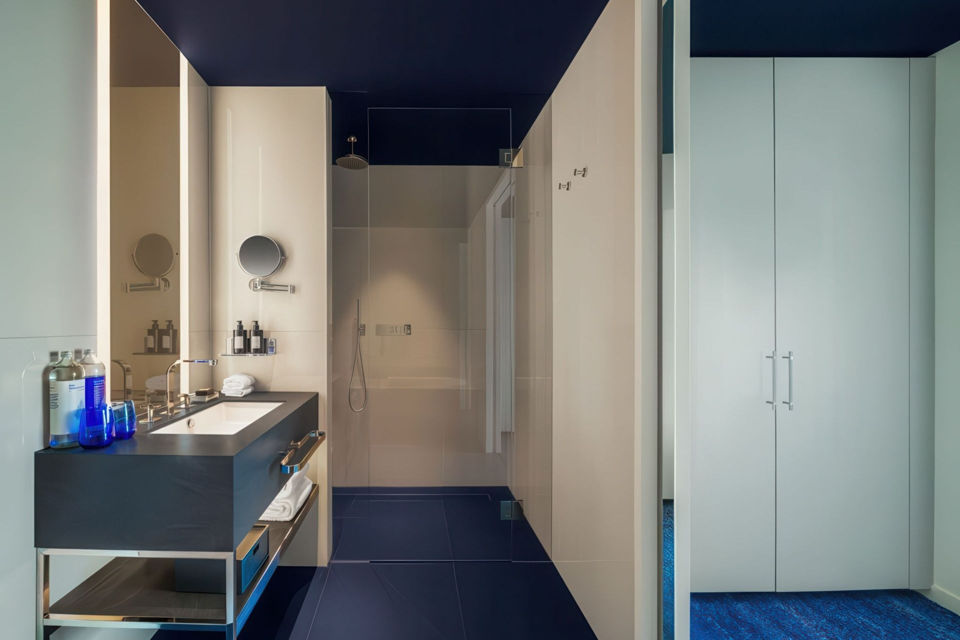 W-Sydney-One-Bedroom-Studio-Suite-Large-with-Darling-Habour-View-Bathroom-1024x713-1-gigapixel-low-resolution-v2-2x.jpeg