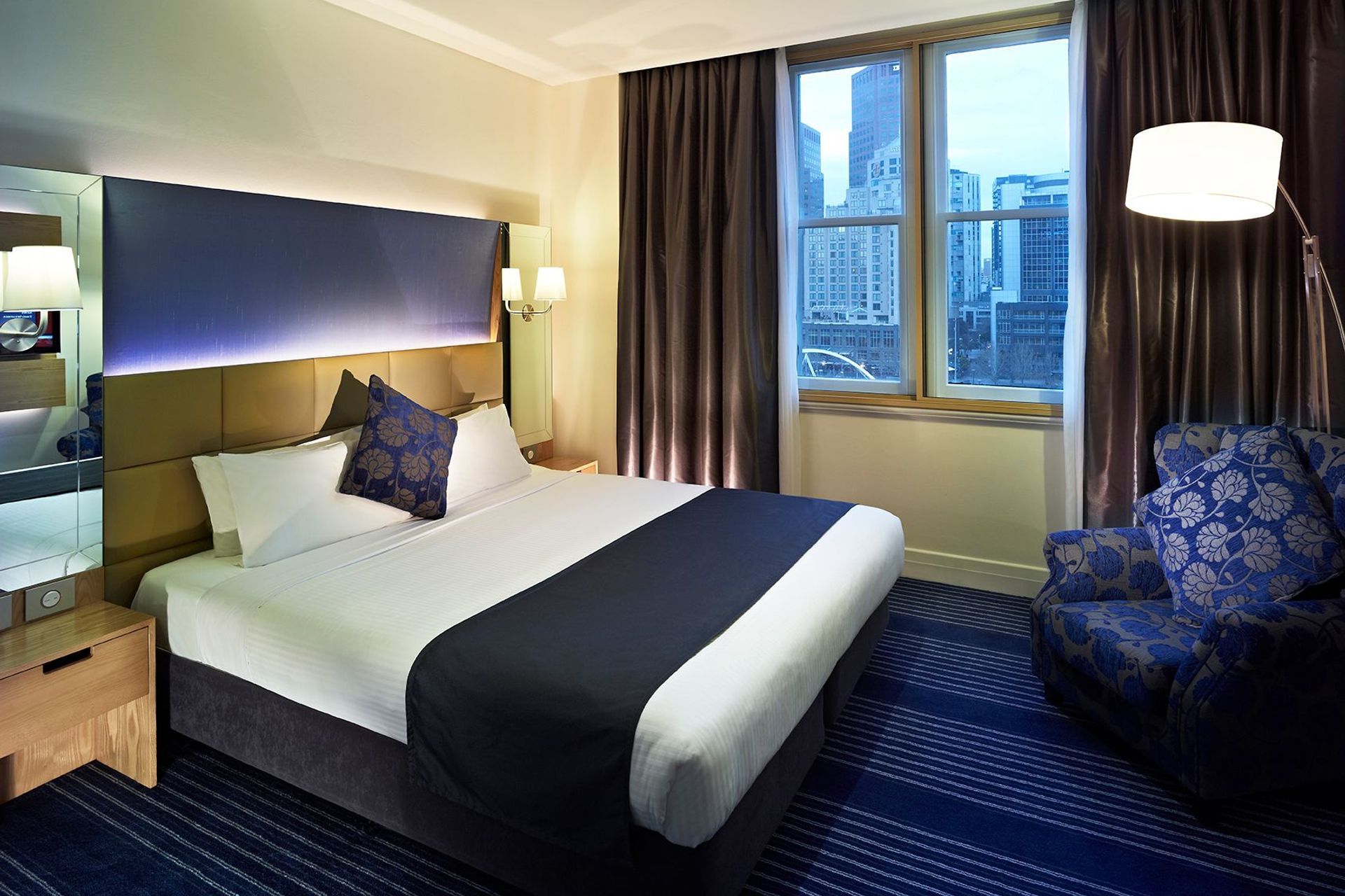 Flinders Street Hotel