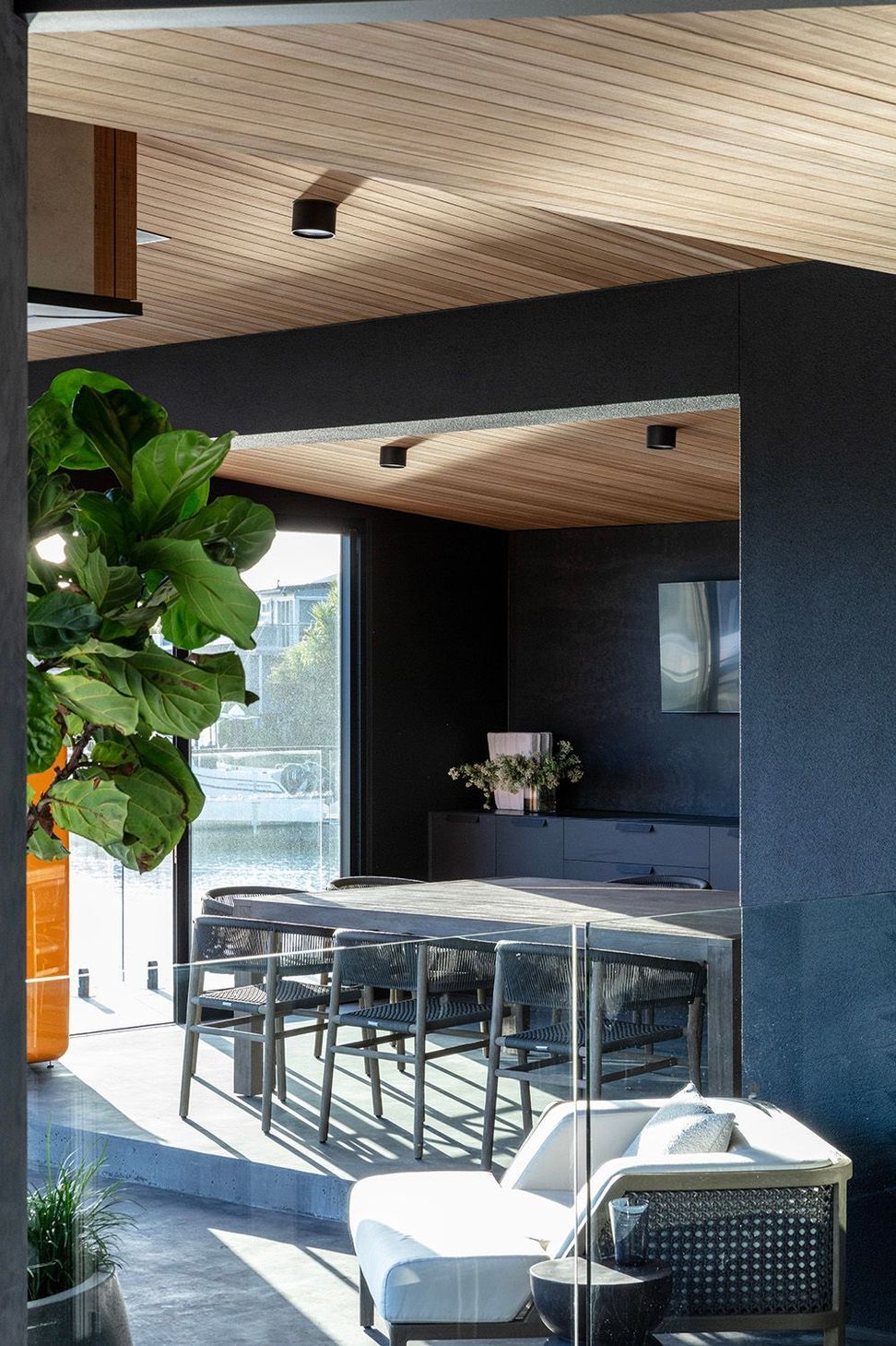 Coomaroo Residence