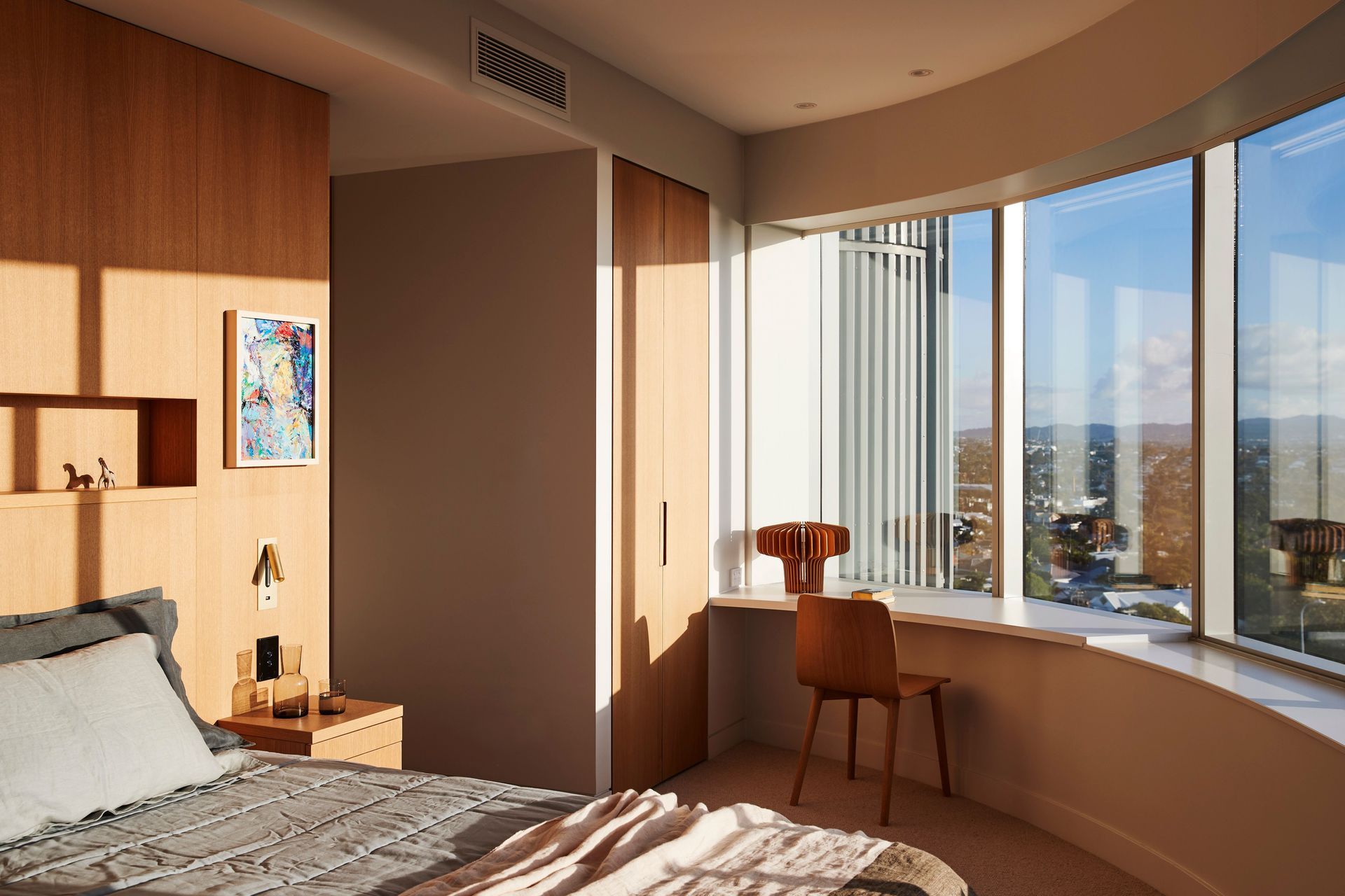 11-2305-FourWalls-Shangri-La4414x.jpg