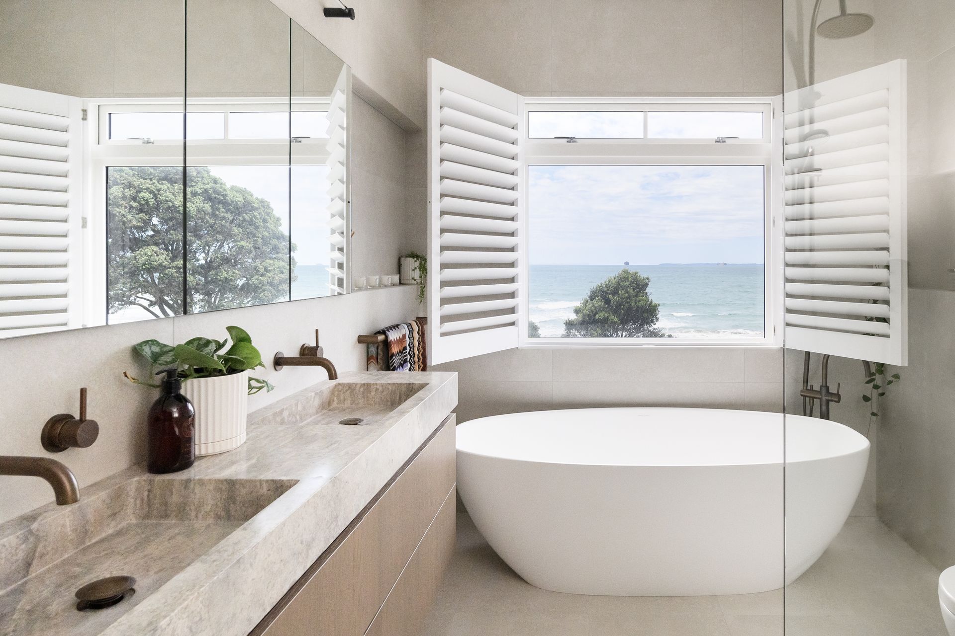 125OceanbeachRoadbyJayDrew2024-48.jpg