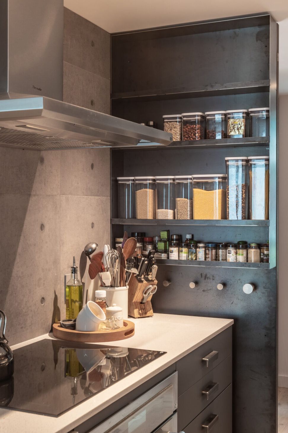 16489-Harrison-4kitchen-spice-door-opencopy-webzack-devito-architecture-scaled-e1723055024905.jpg