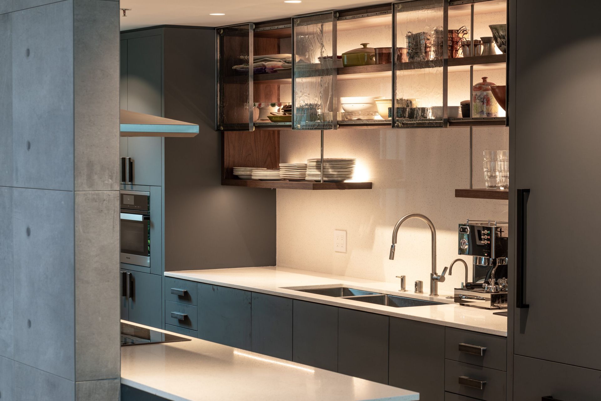 17489-Harrison-2kitchen-open-shelving-obliquecopy-webzack-devito-architecture-scaled.jpg