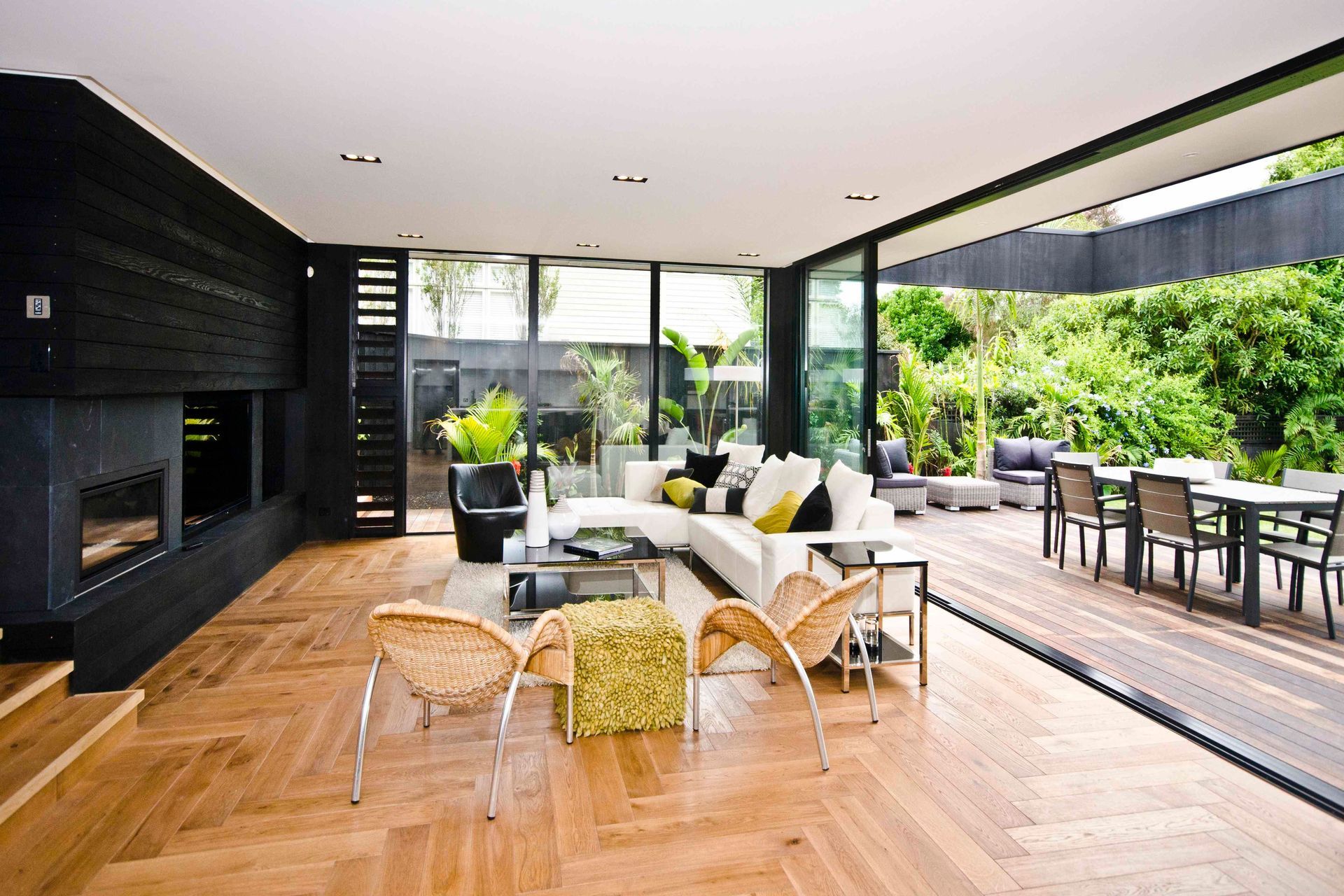  City Fringe Resort