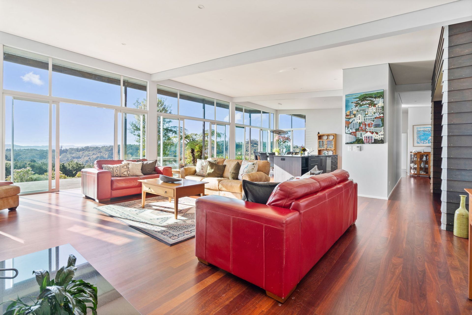 2-web-or-mls-147-Pompallier-Estate-Drive-8.jpg