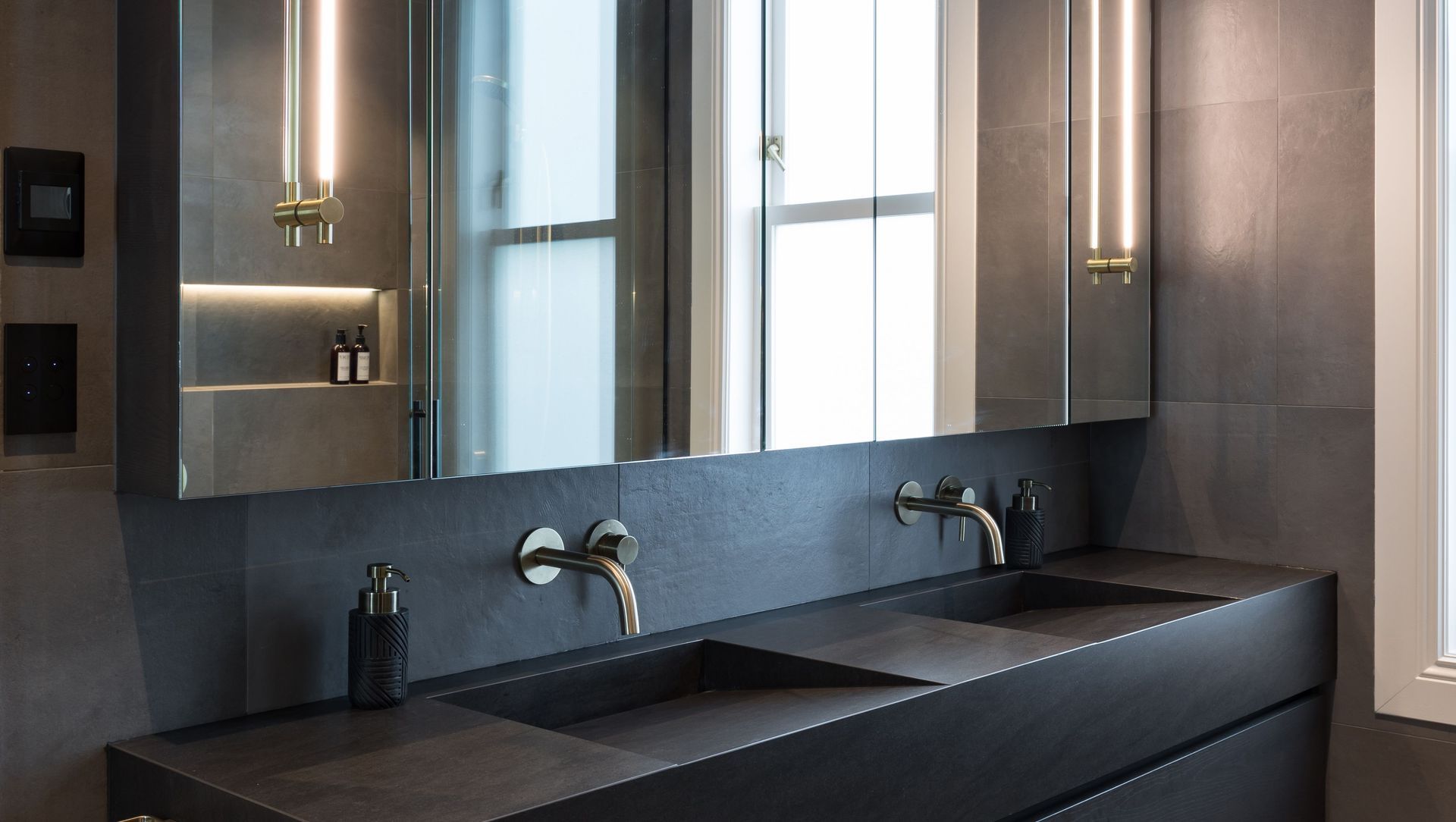 Georgina Street, Freemans Bay, Master Ensuite banner