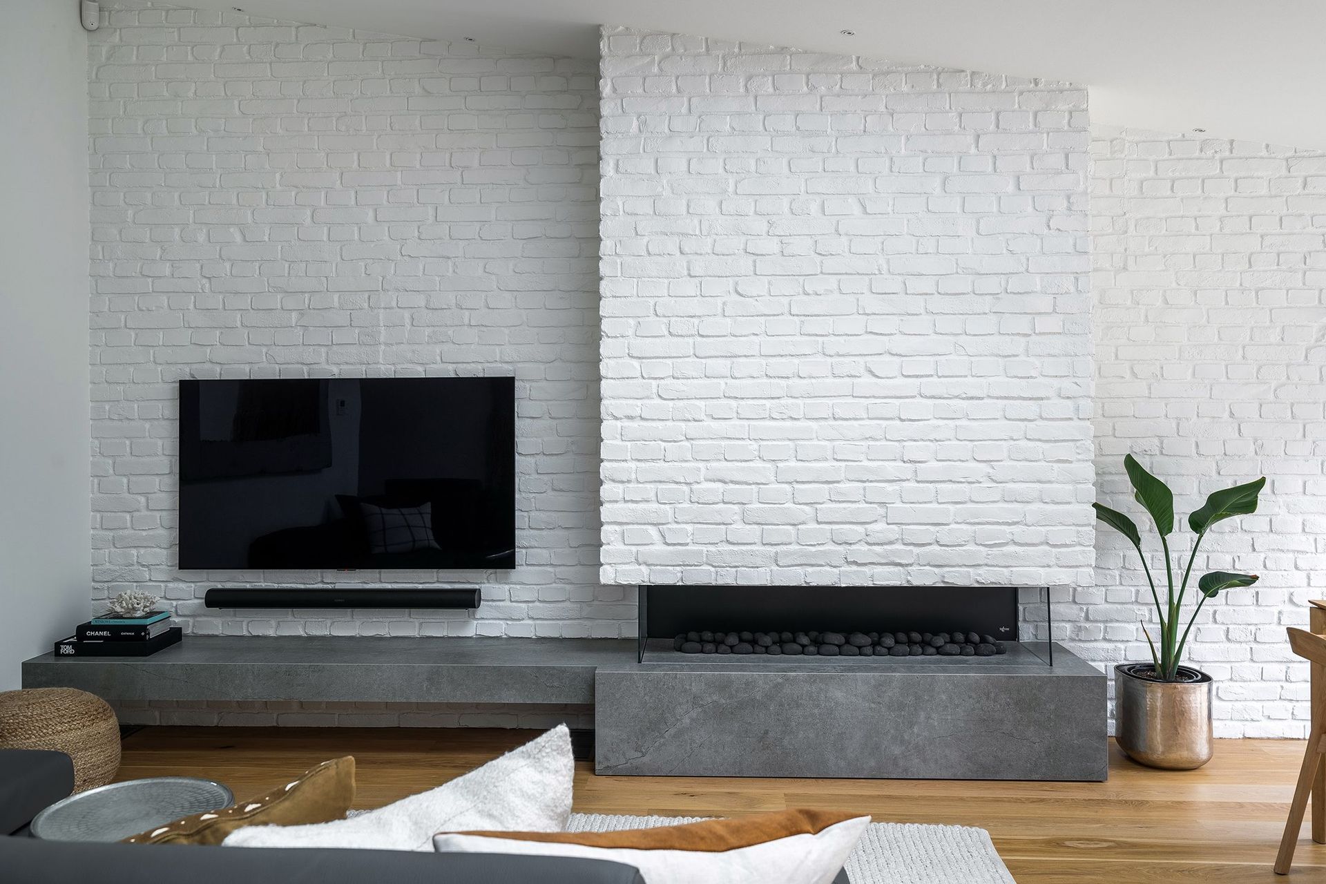 Roslyn Terrace Home