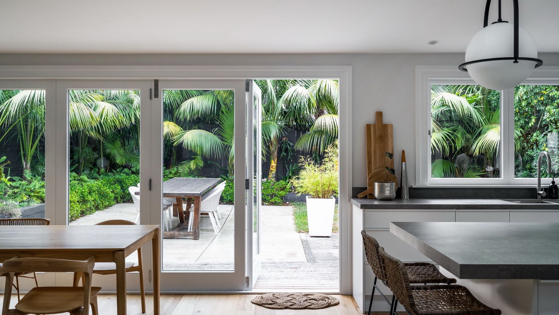 Roslyn Terrace Home banner
