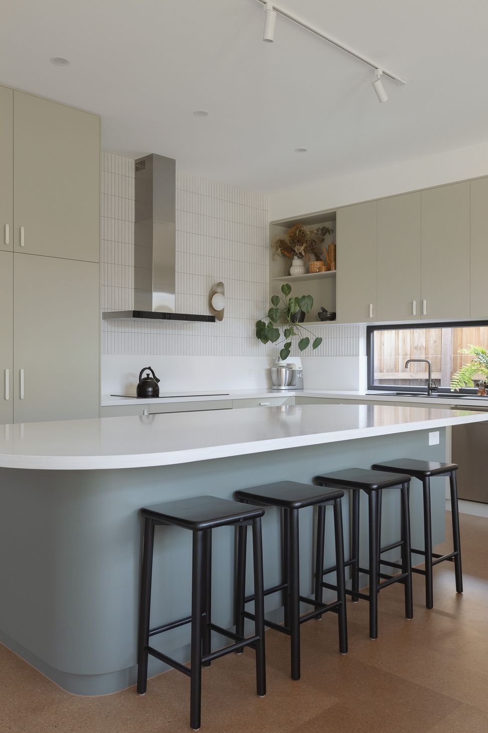 473Island-BenchKitchenYarraville-v2.jpg