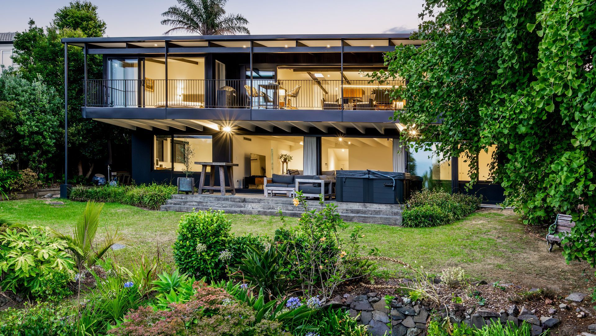 Castor Bay Mid Century Renovation banner