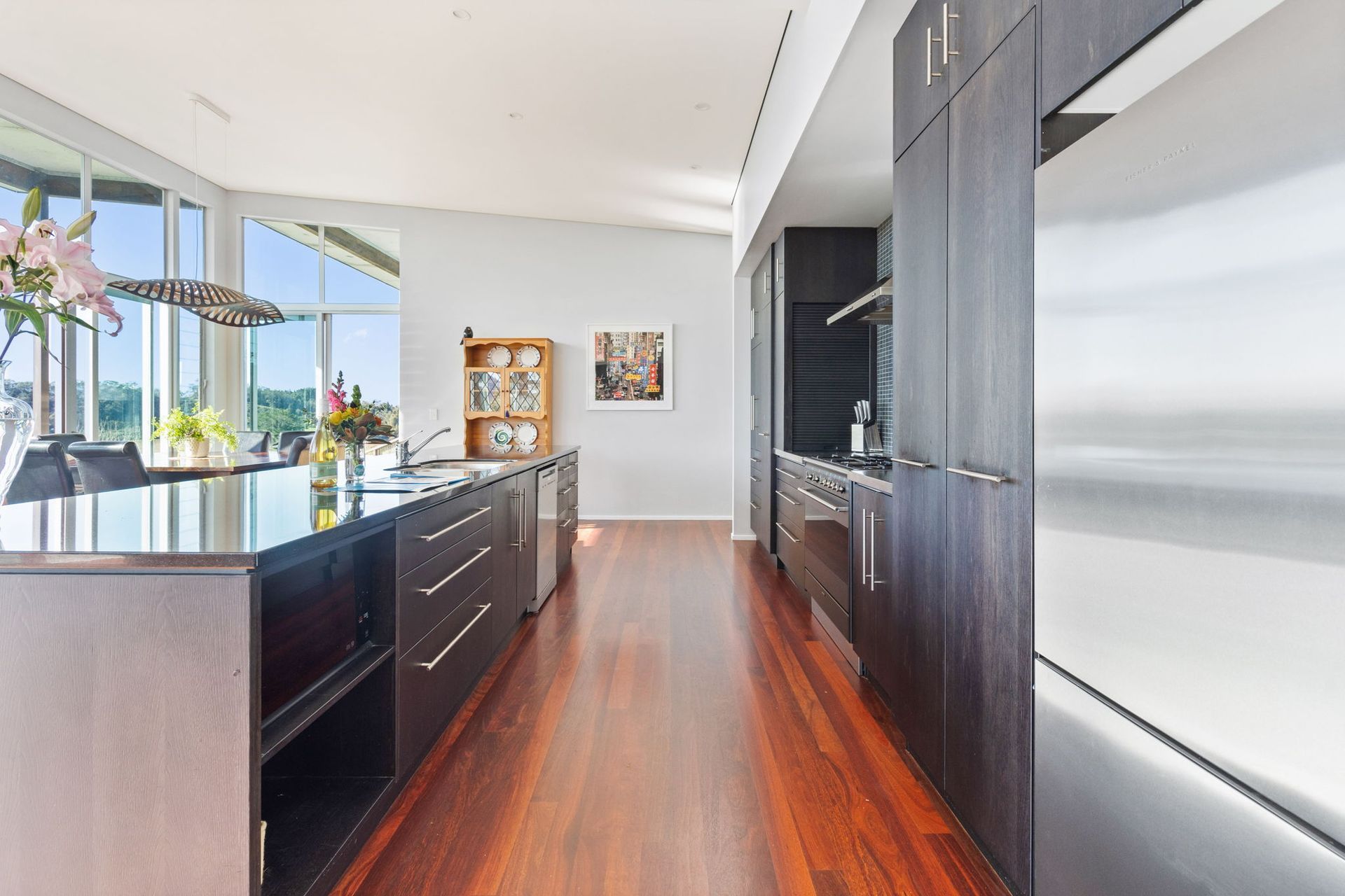 9-web-or-mls-147-Pompallier-Estate-Drive-16.jpg