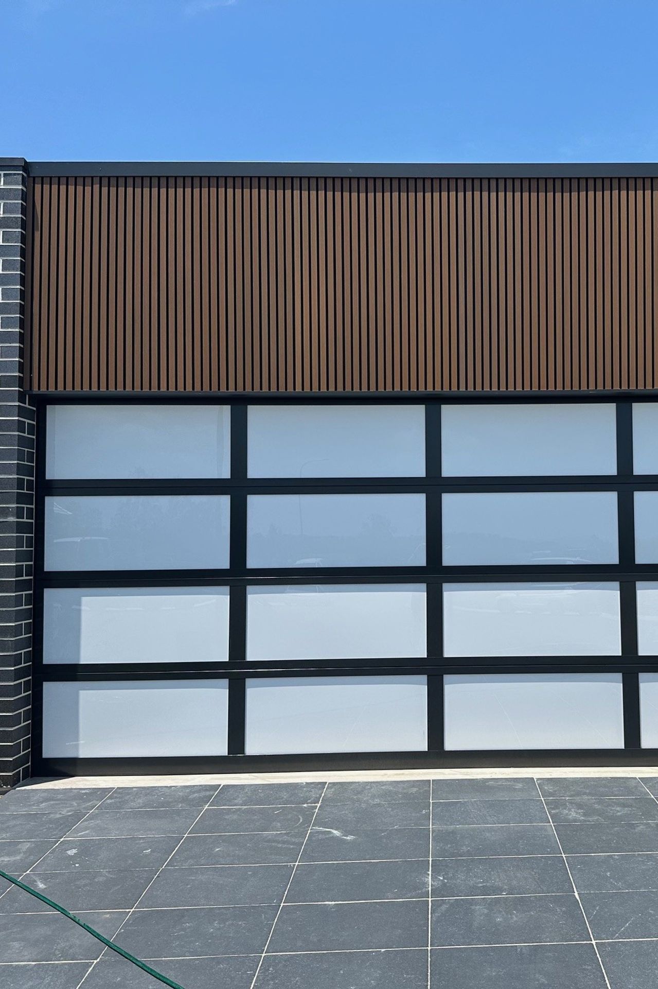 Arakoon-Homes-YAMBA-Aluminium-Compositie-Door-with-Opal-Gloss-Acrylic-Inserts-and-Monument-Frame-2-v3.jpg