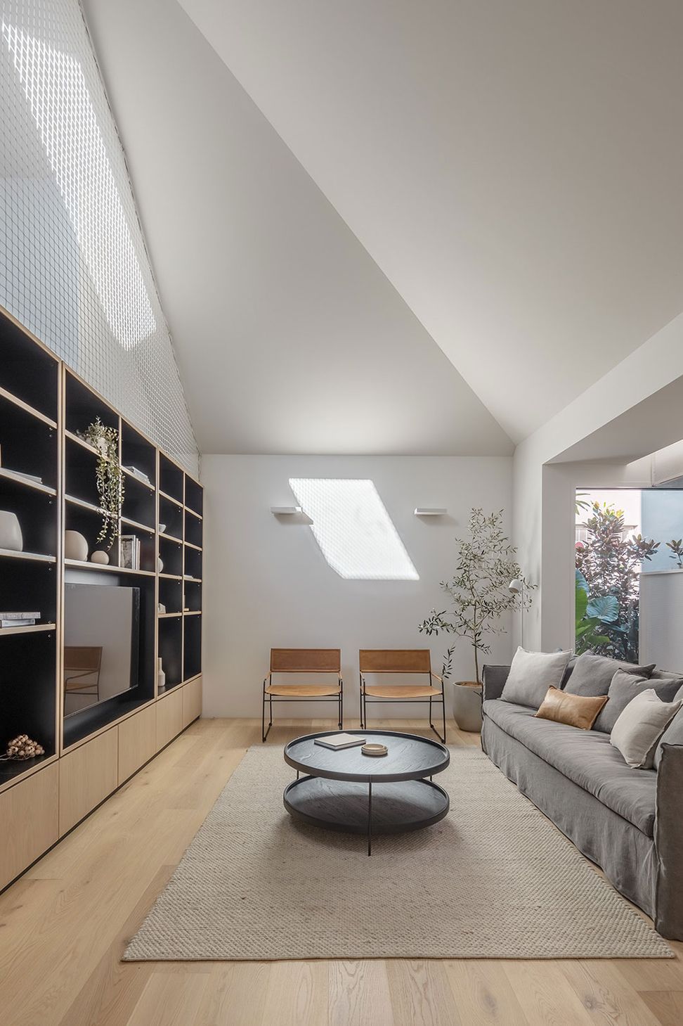 Llewellyn St, Balmain