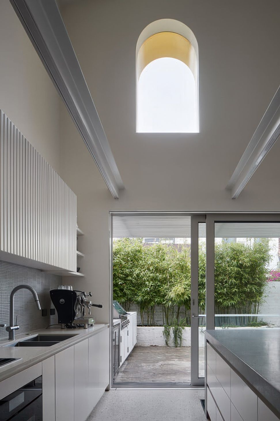 BowerBigSmallHouse-09-Interior-500x750-1-high-fidelity-v2-13x.jpeg