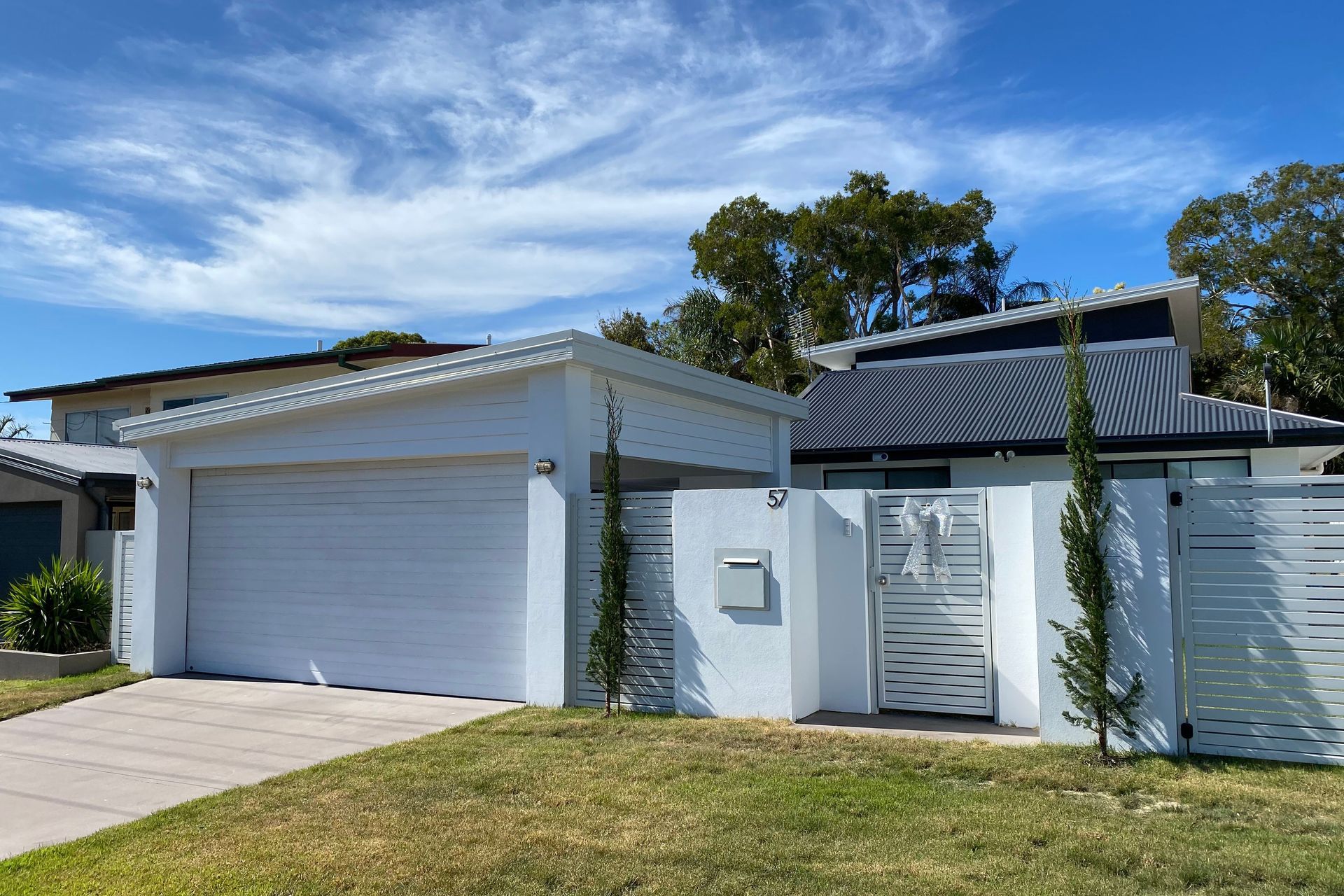 Modern Transformation to 60s Brick &amp; Tile House