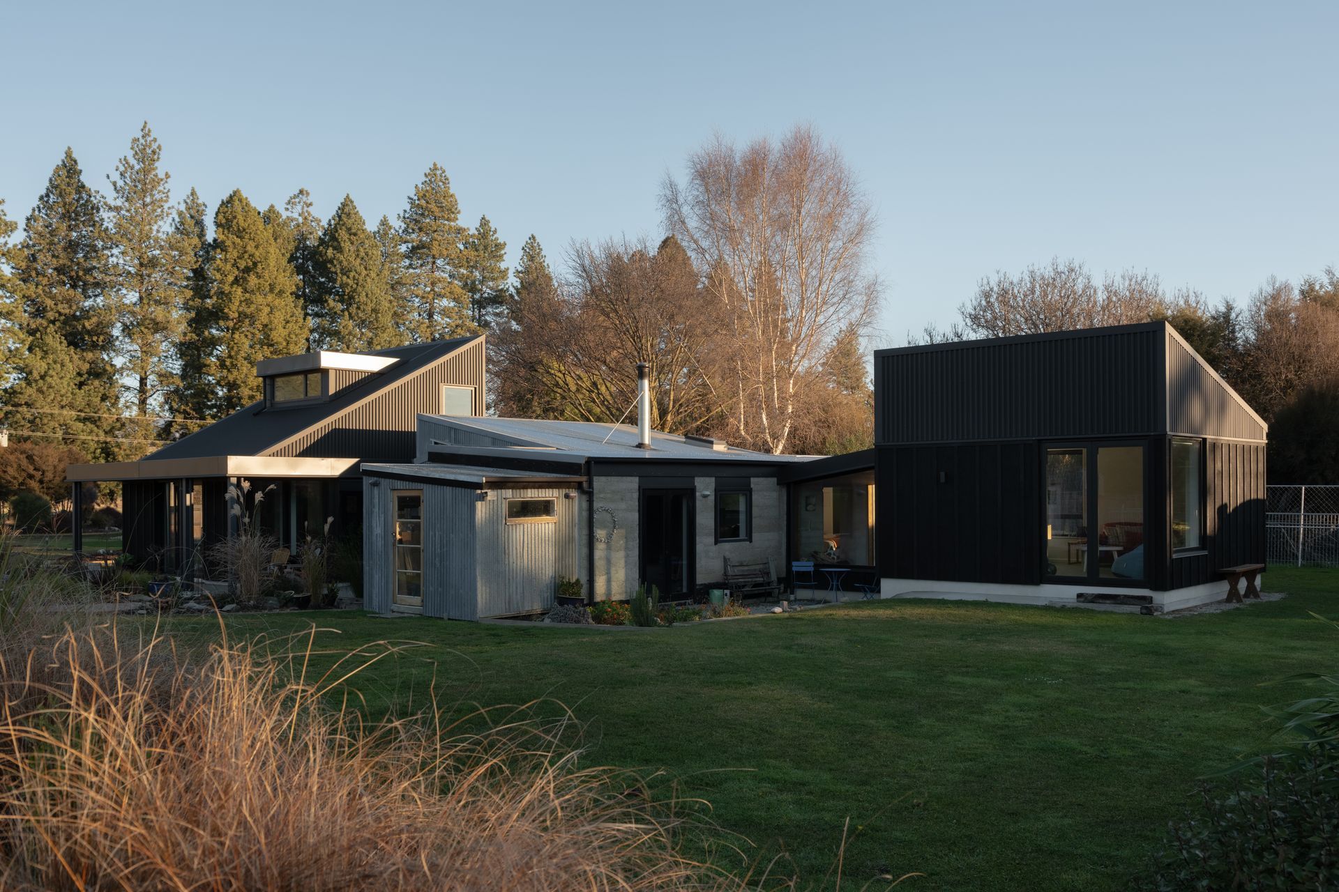 ChaneyNorman-PointyFlatHouse-BiddiRowley-5417-v2.jpg
