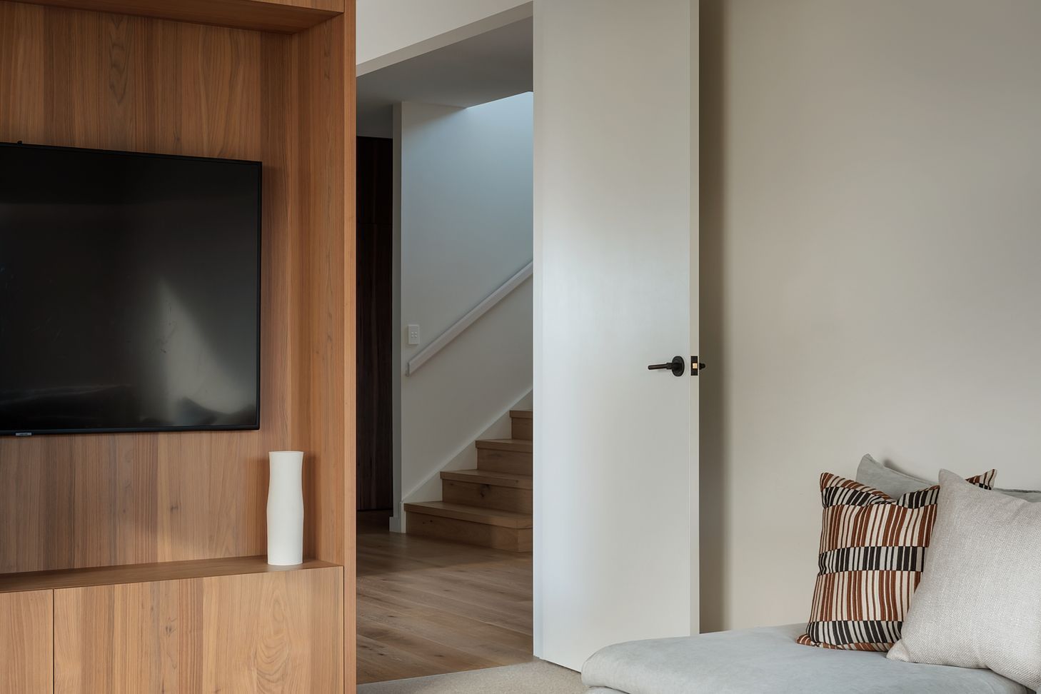 Te Atatū Residence - Timber Veneers