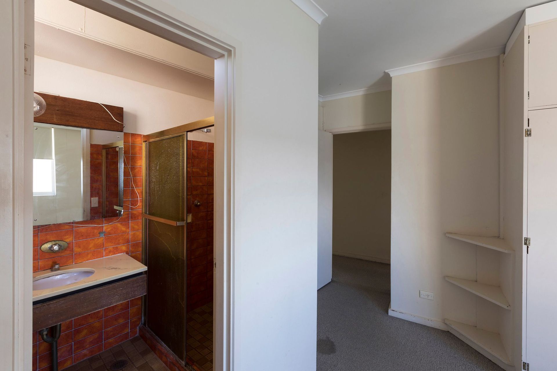 ELIZABETH-BAY-APARTMENT11.jpg