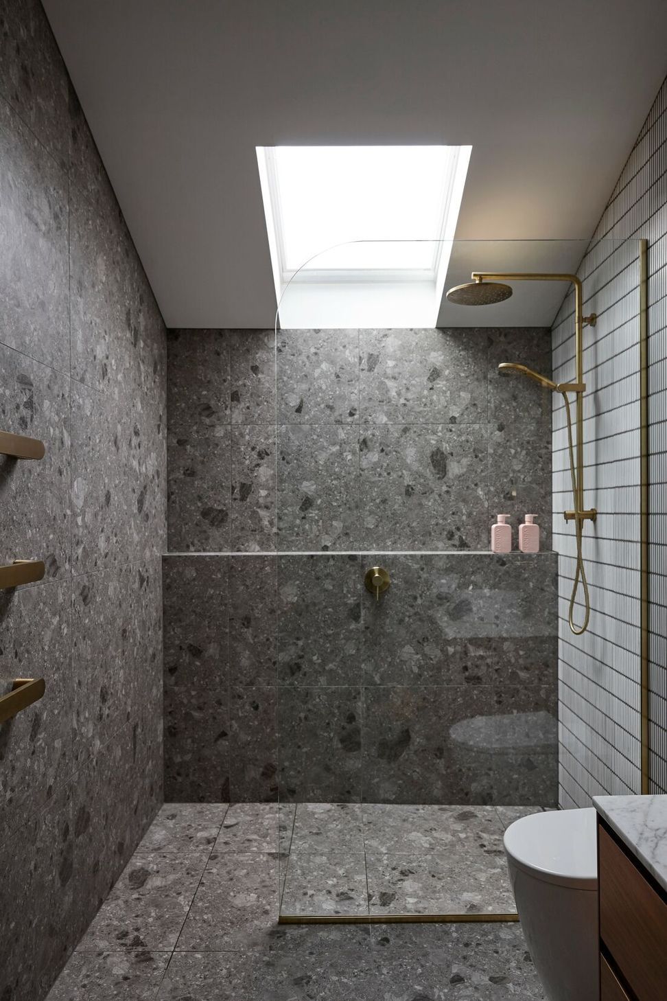 Ensuite-2-0-2344-0-1652.jpg
