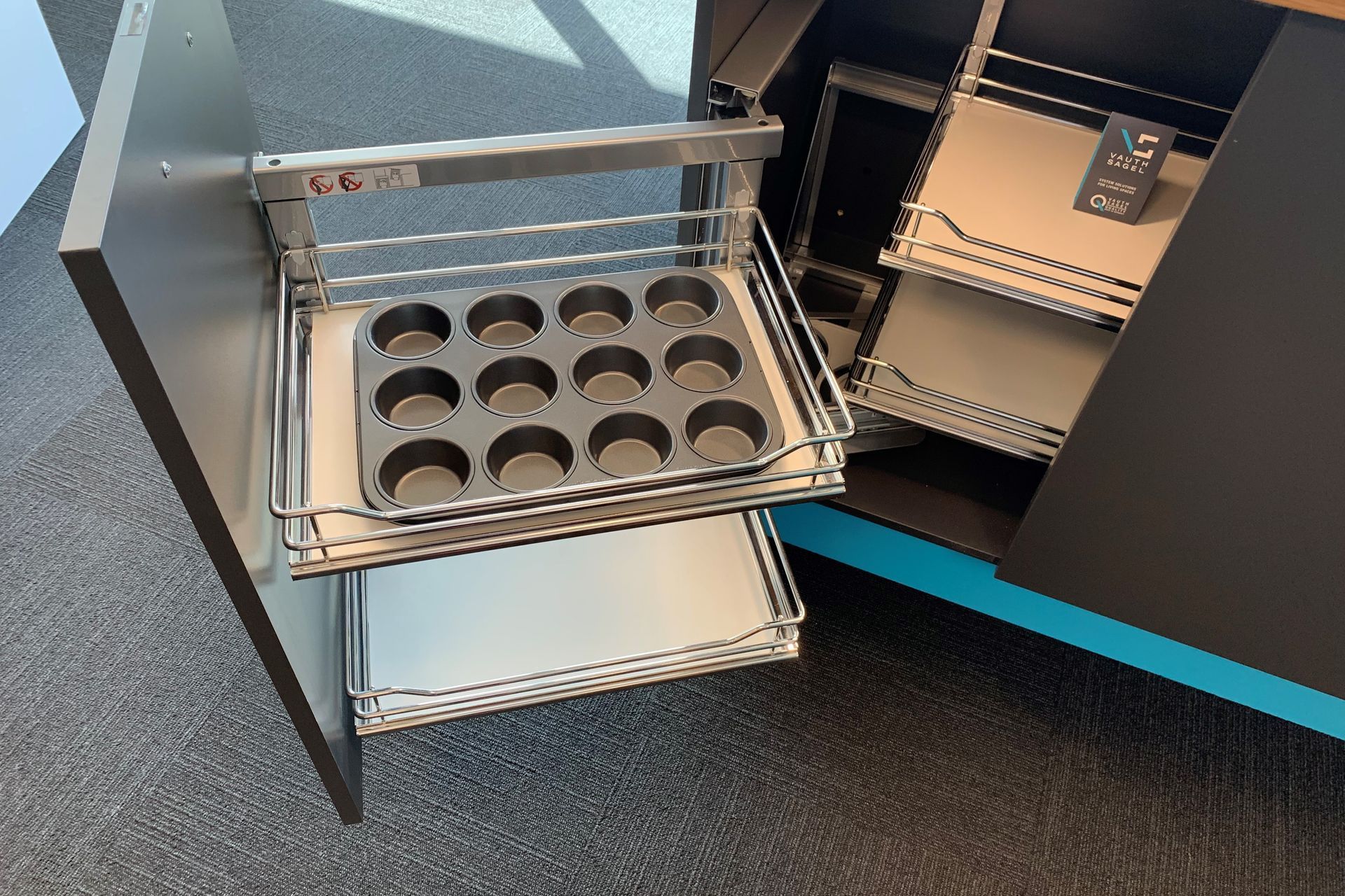 Vauth Sagel VS COR Fold Unit for Blind Corner Cabinets - Premea Style
