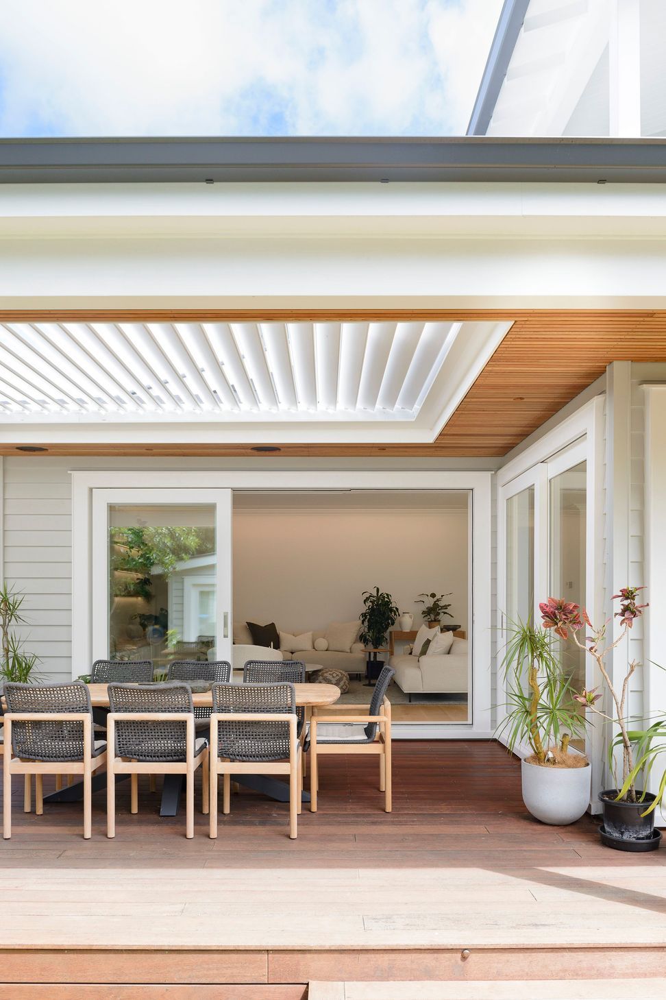 Hello-Saturday-New-Beginnings-Bungalow-Renovation-2.jpg