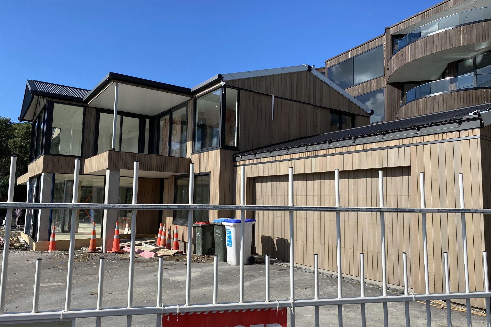 295 Victoria ave