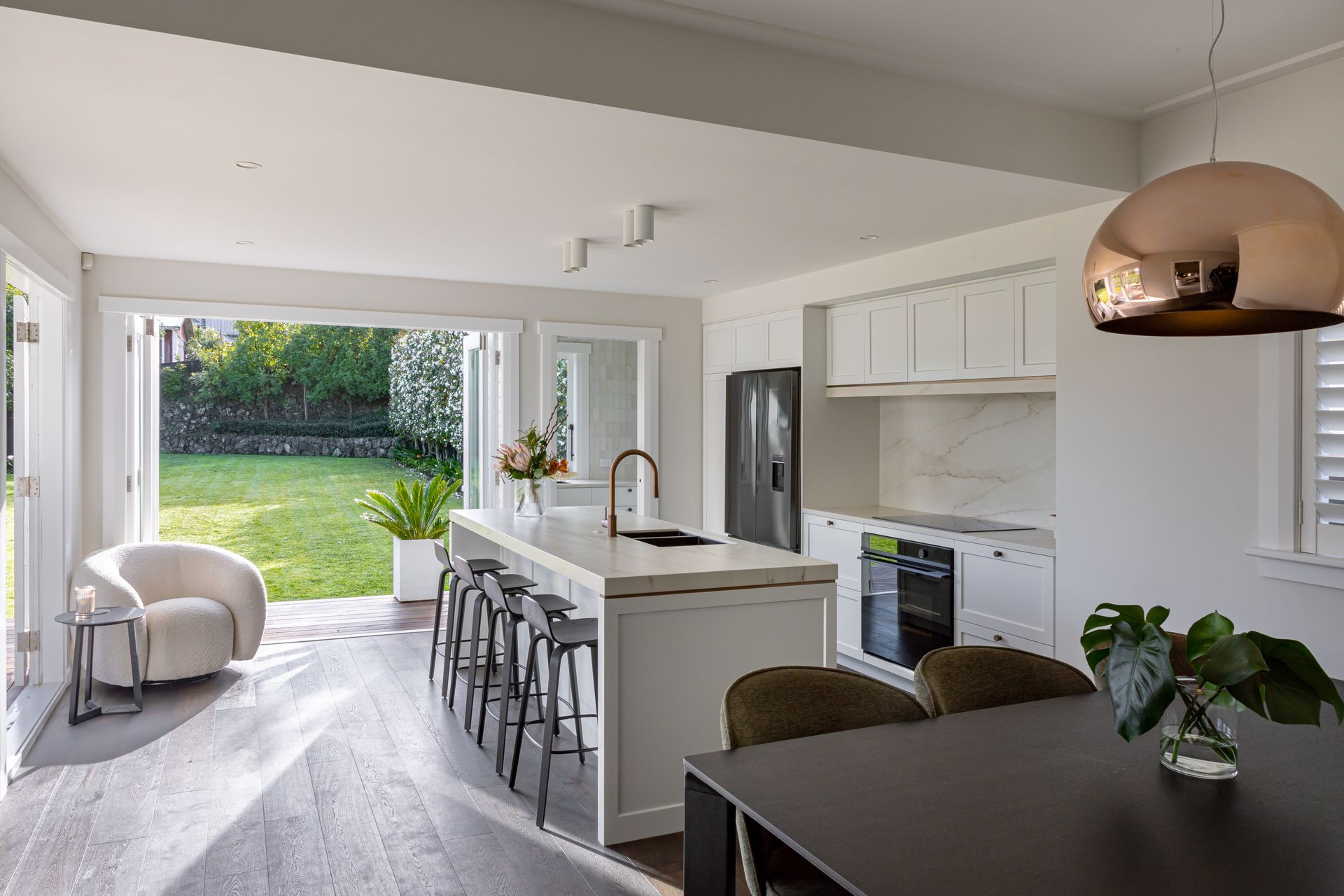 Landscape-kitchen-dining-to-garden-woodside-v2.jpg