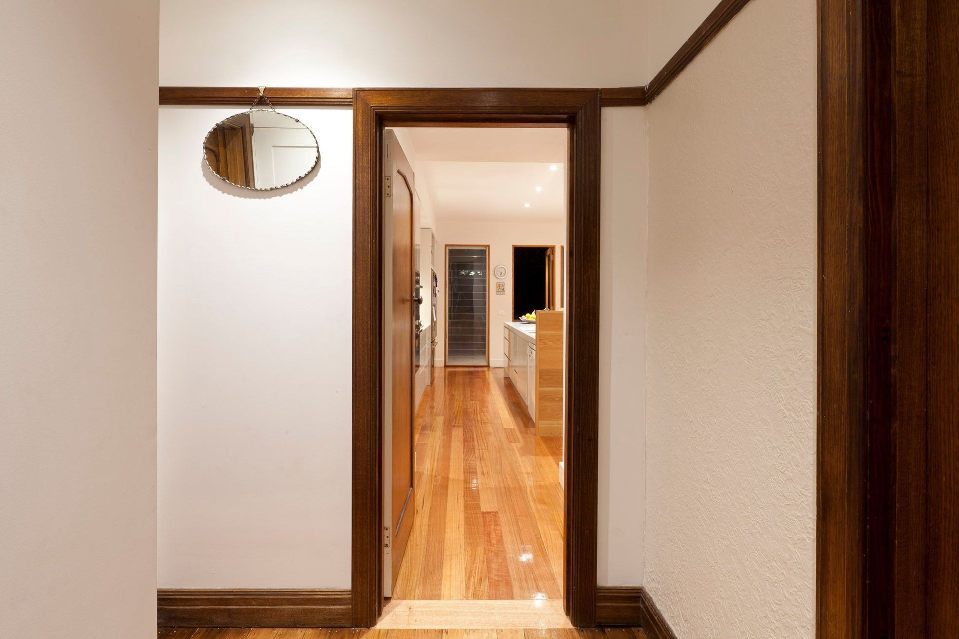 MALVERN-EAST-HOUSE04-v3.jpg