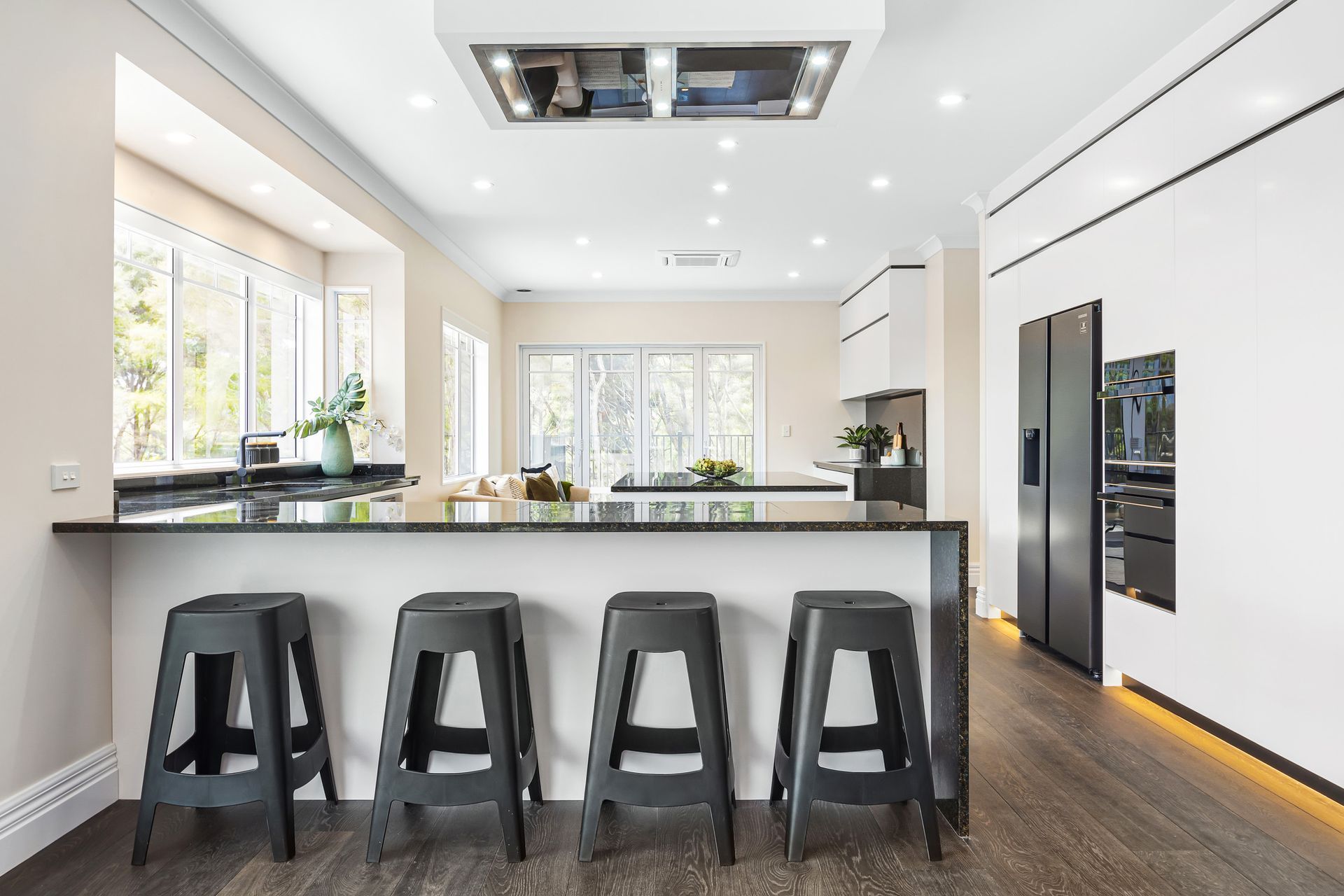 NZ Kitchens &amp; Bathrooms Quarterly vol 29