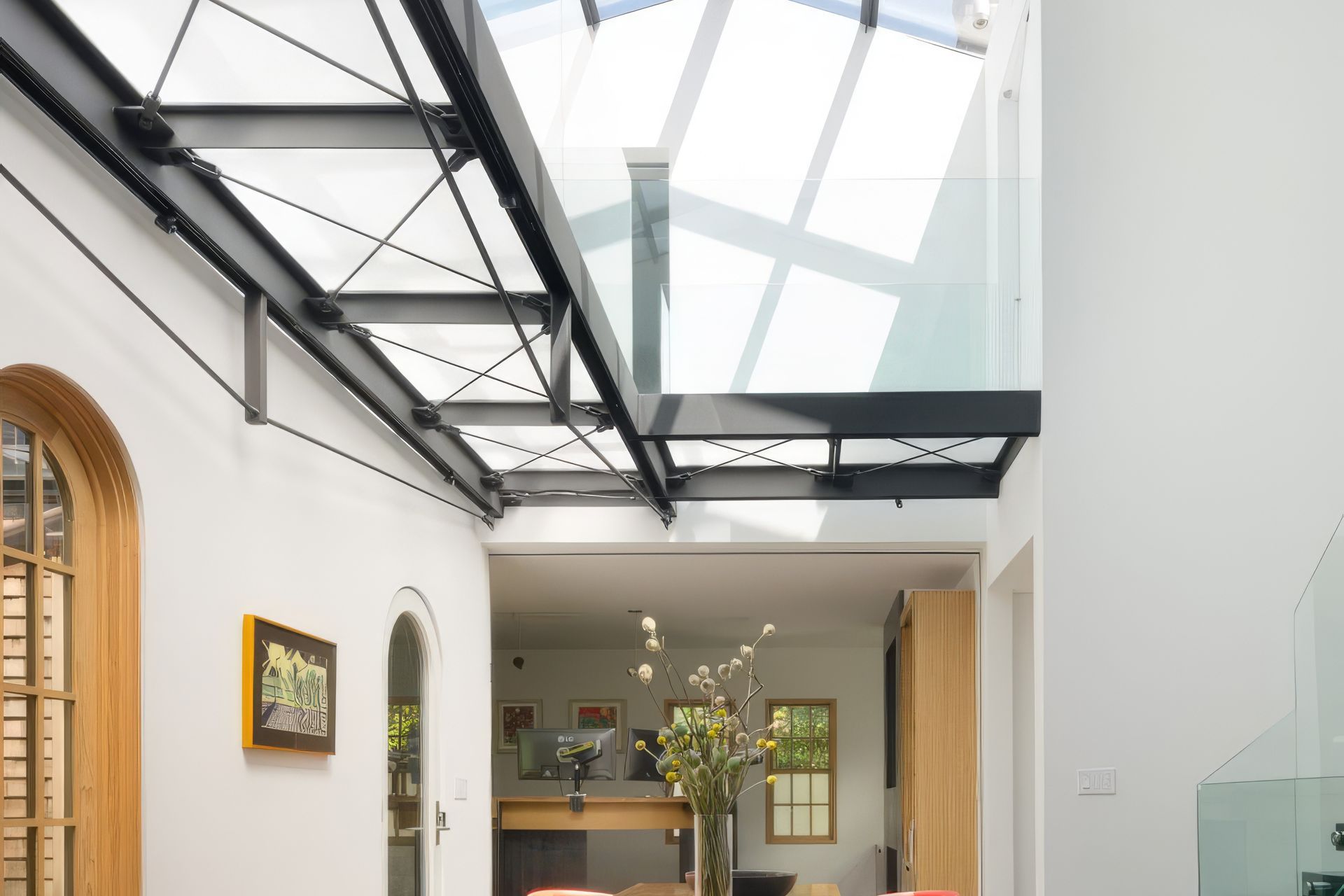 MarkEnglishSFhouse-14-800x600-upscaled-by-Replicate.jpg