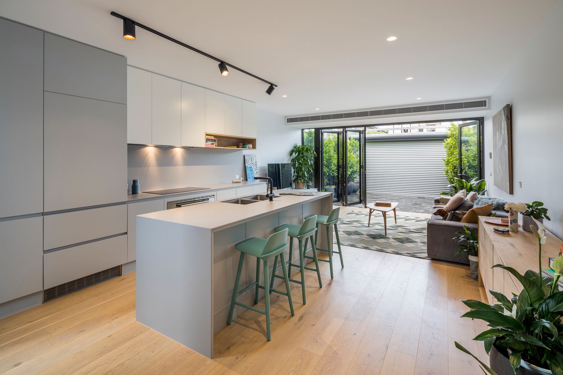 Peavey-Residence-IKitchen.jpg