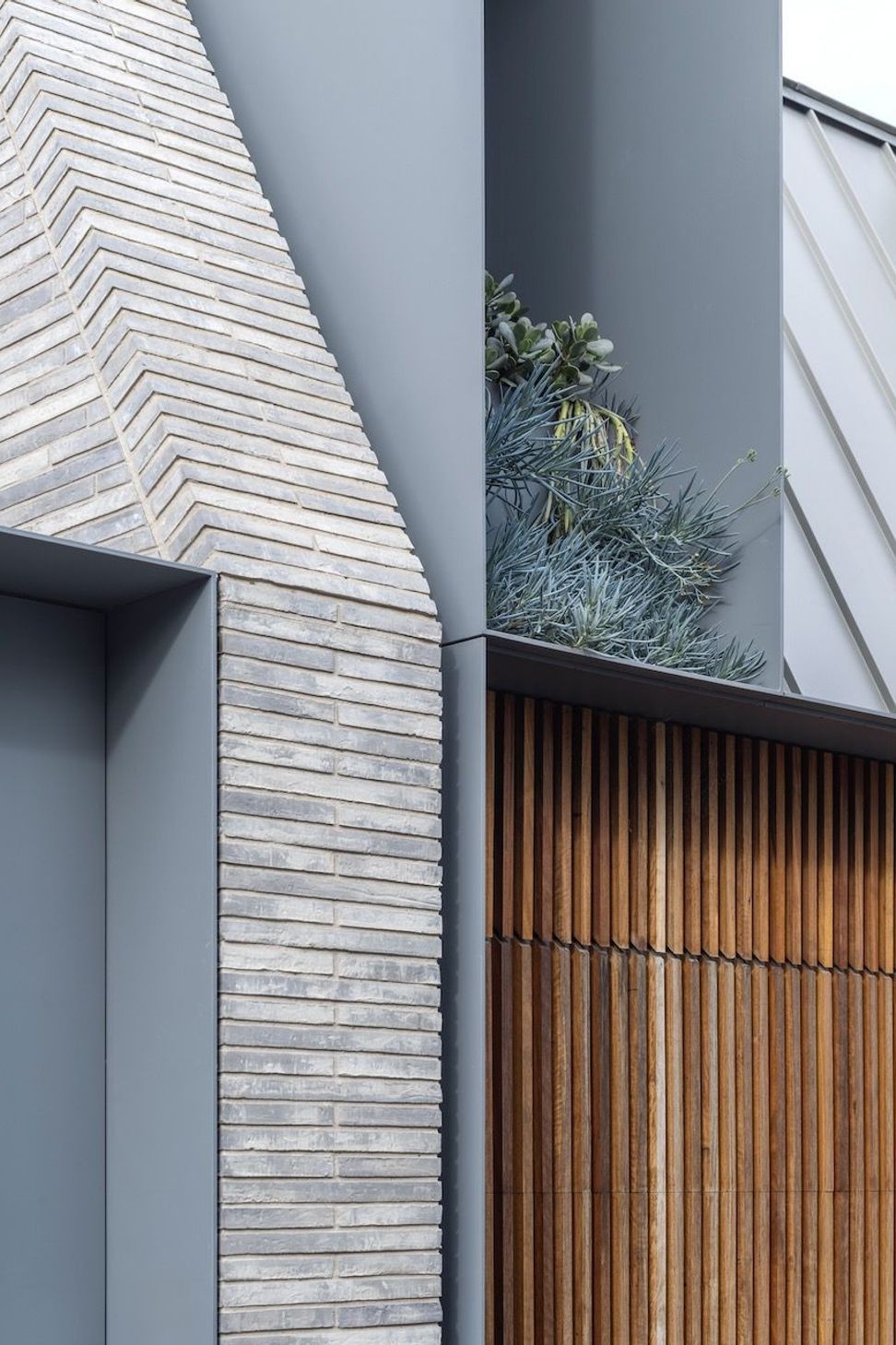 Petersen-K91-bricks-Woollahra-Village-House-flank-wall-detailing.jpeg