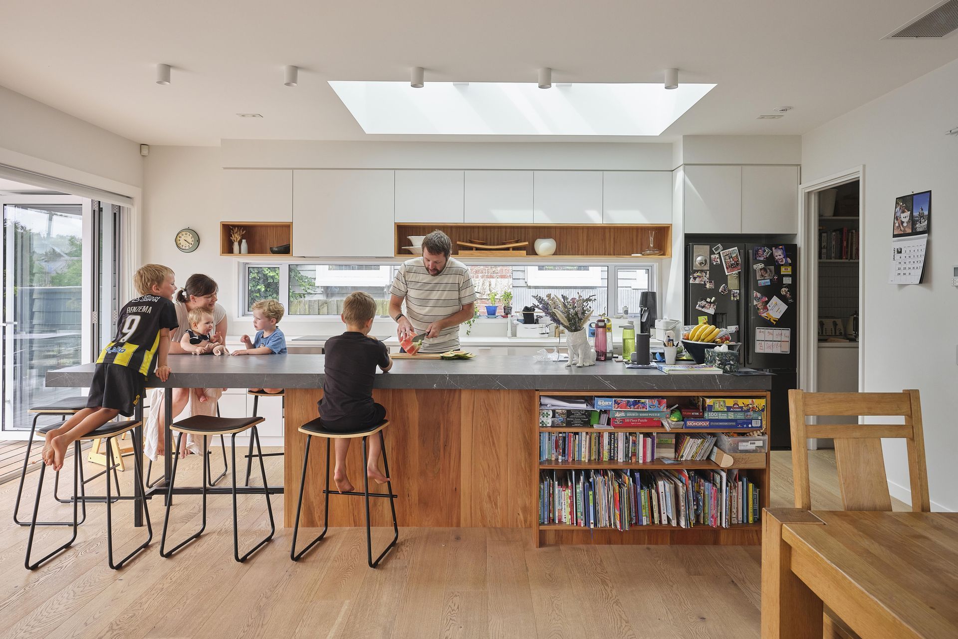 Pop-TopView-of-Kitchen-from-the-living-spaceSam-Hartnett-Photographer6.jpg
