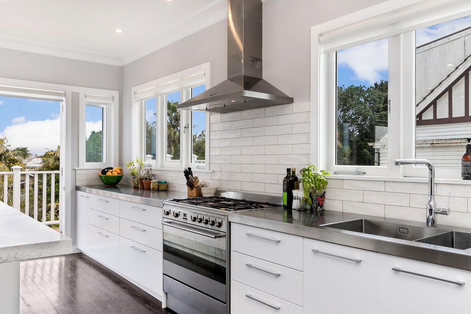 Ferryhill Road, Auckland